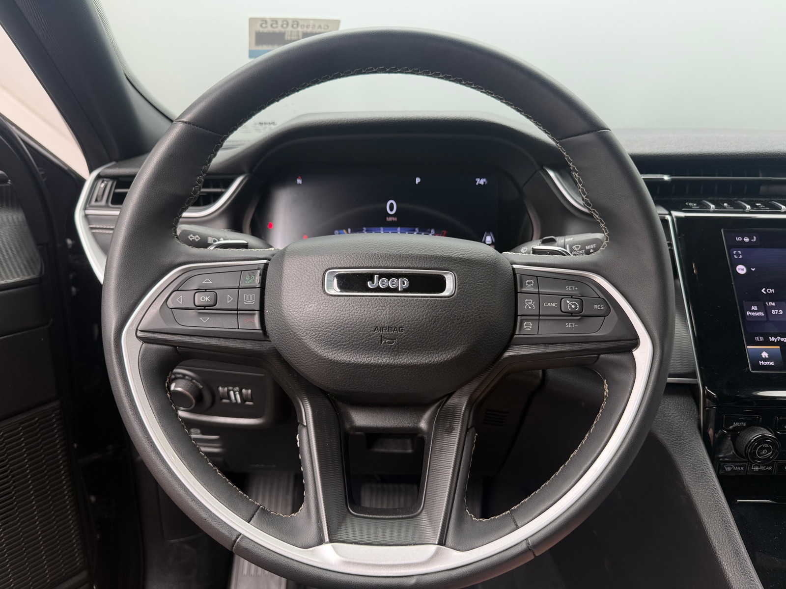 Thumbnail: 2024 Jeep Grand Cherokee L - 4