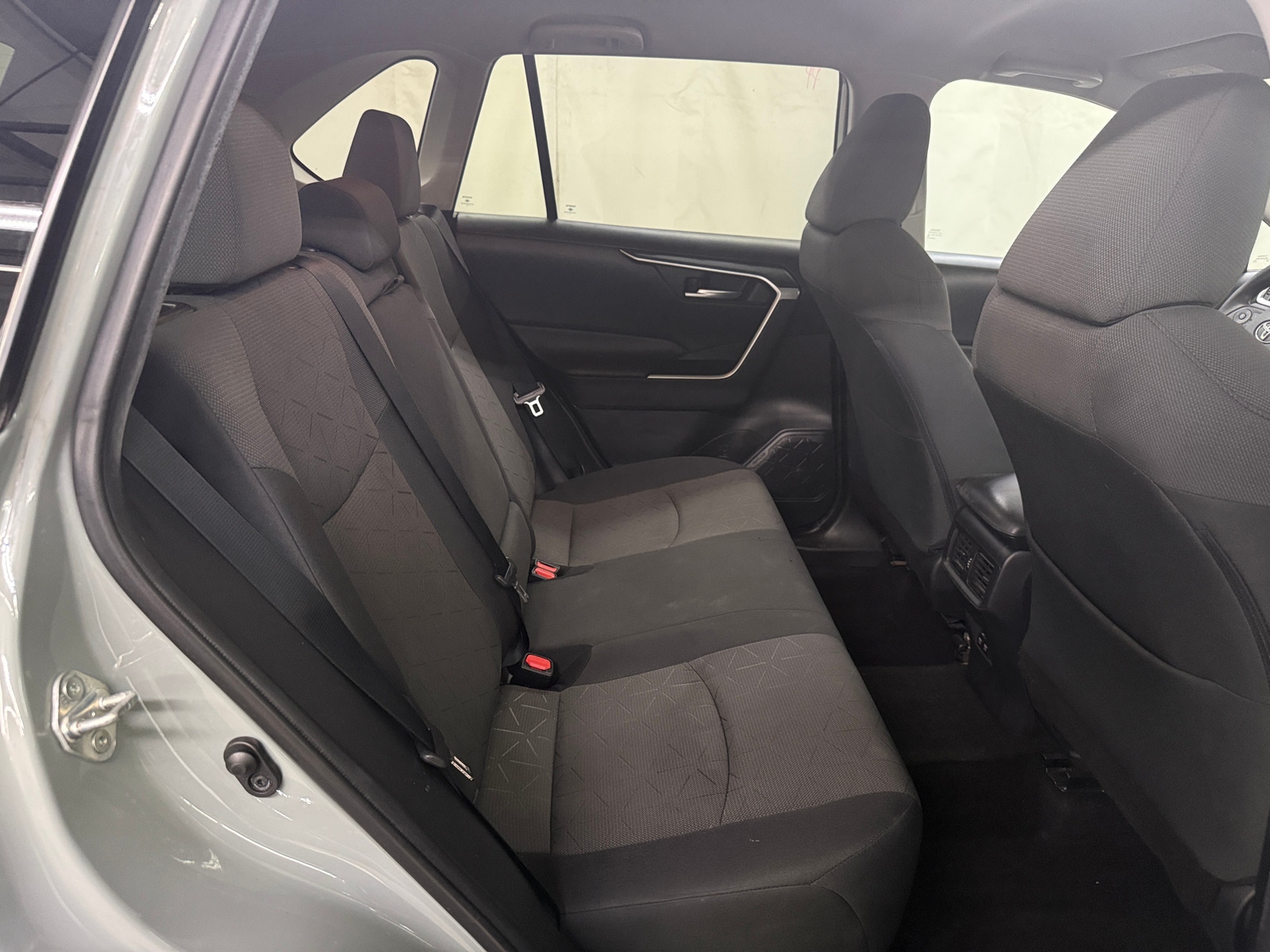 Thumbnail: 2021 Toyota RAV4 - 6