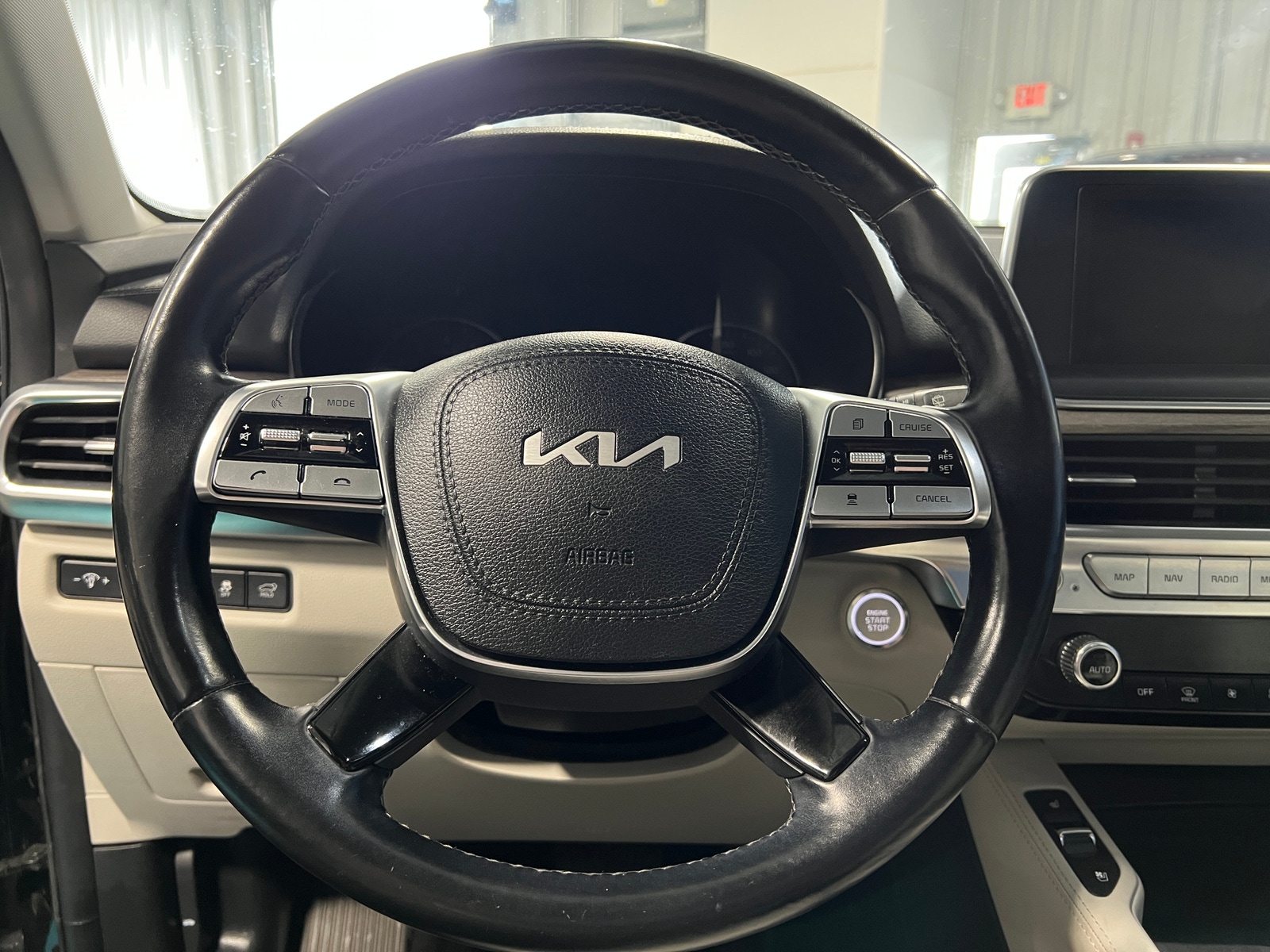 Thumbnail: 2022 Kia Telluride - 4