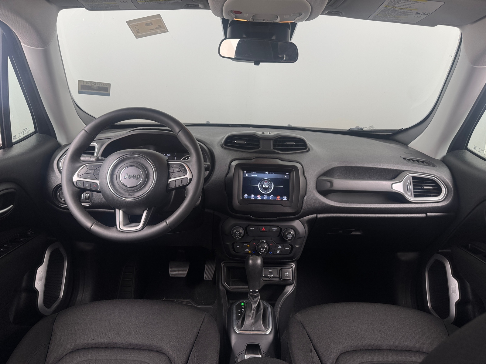 Thumbnail: 2020 Jeep Renegade - 3