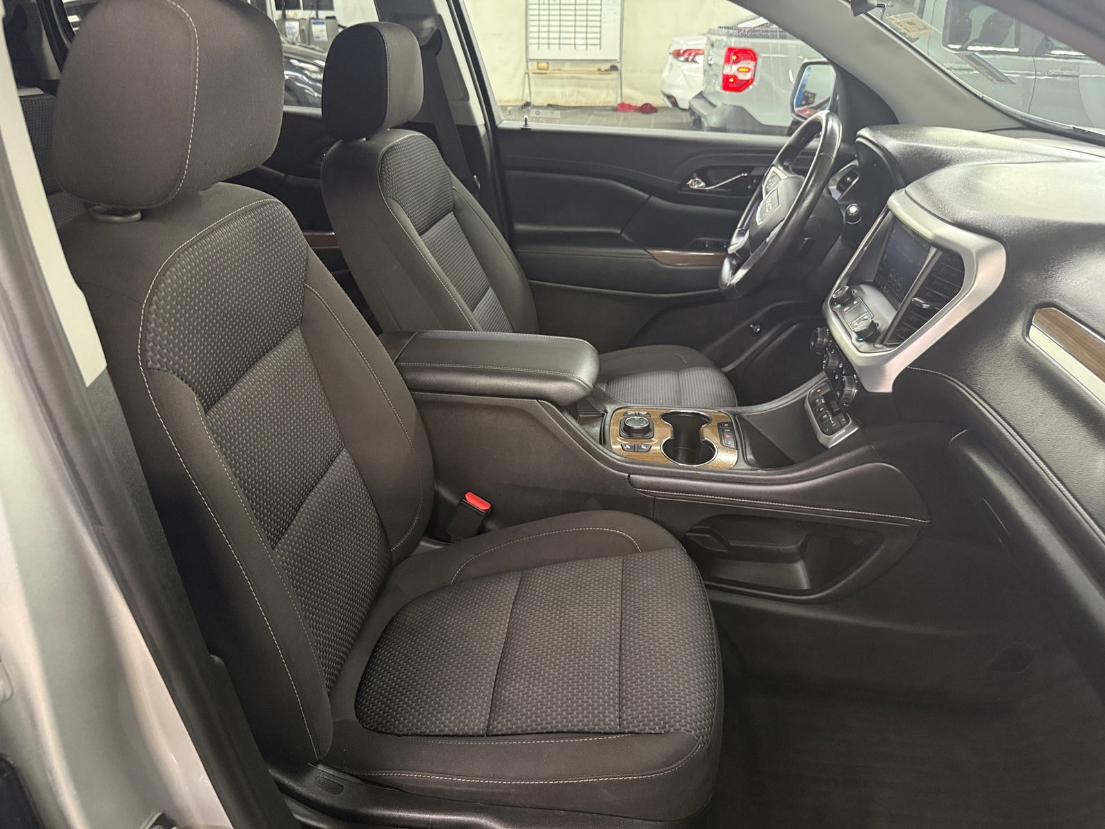 Thumbnail: 2020 GMC Acadia - 2
