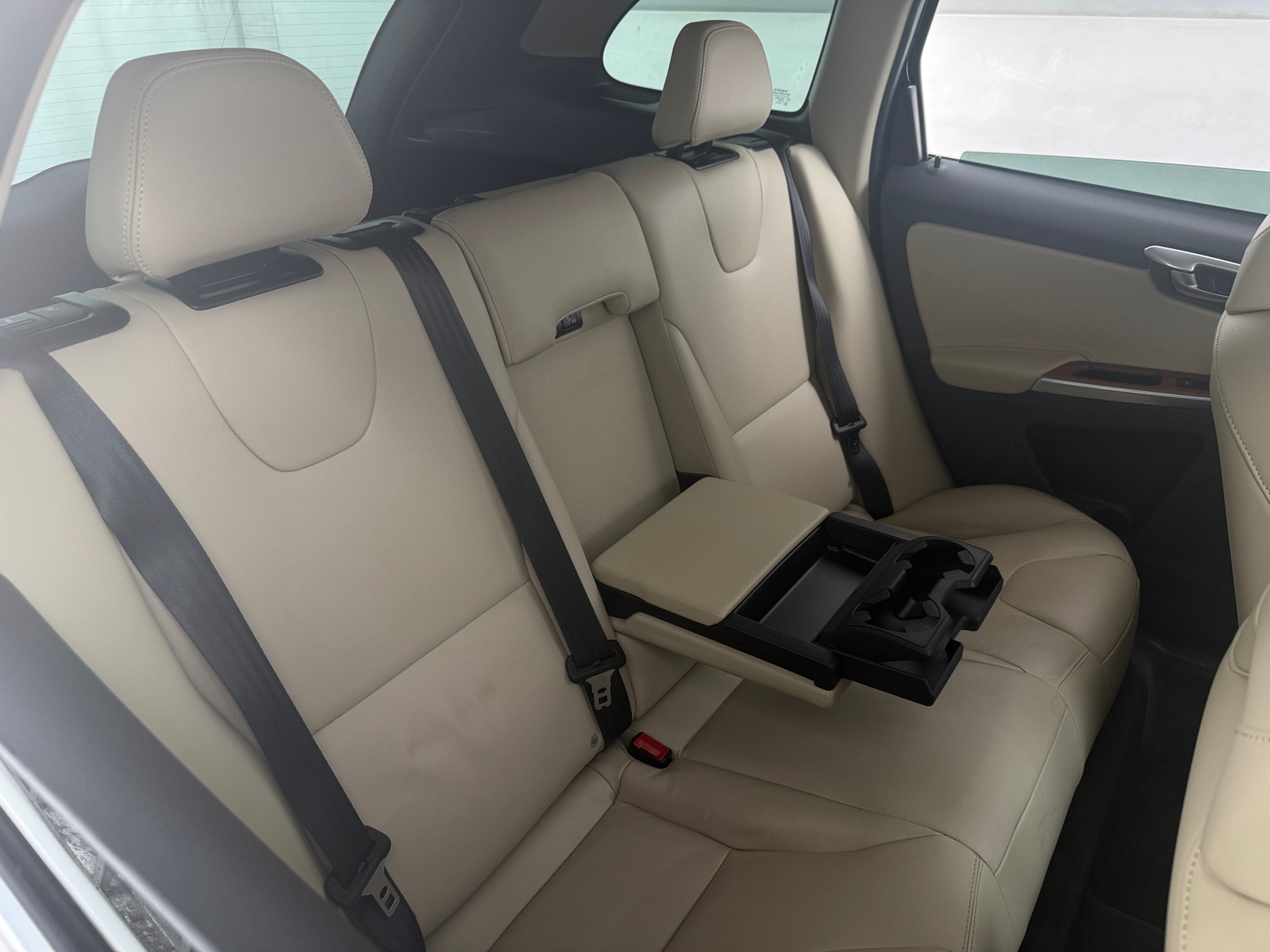 Thumbnail: 2017 Volvo XC60 - 5