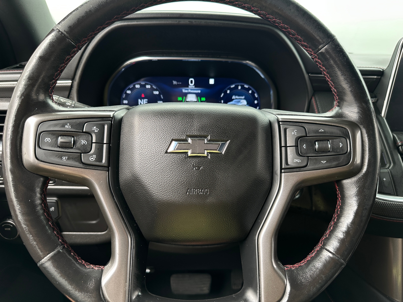 Thumbnail: 2022 Chevrolet Tahoe - 4