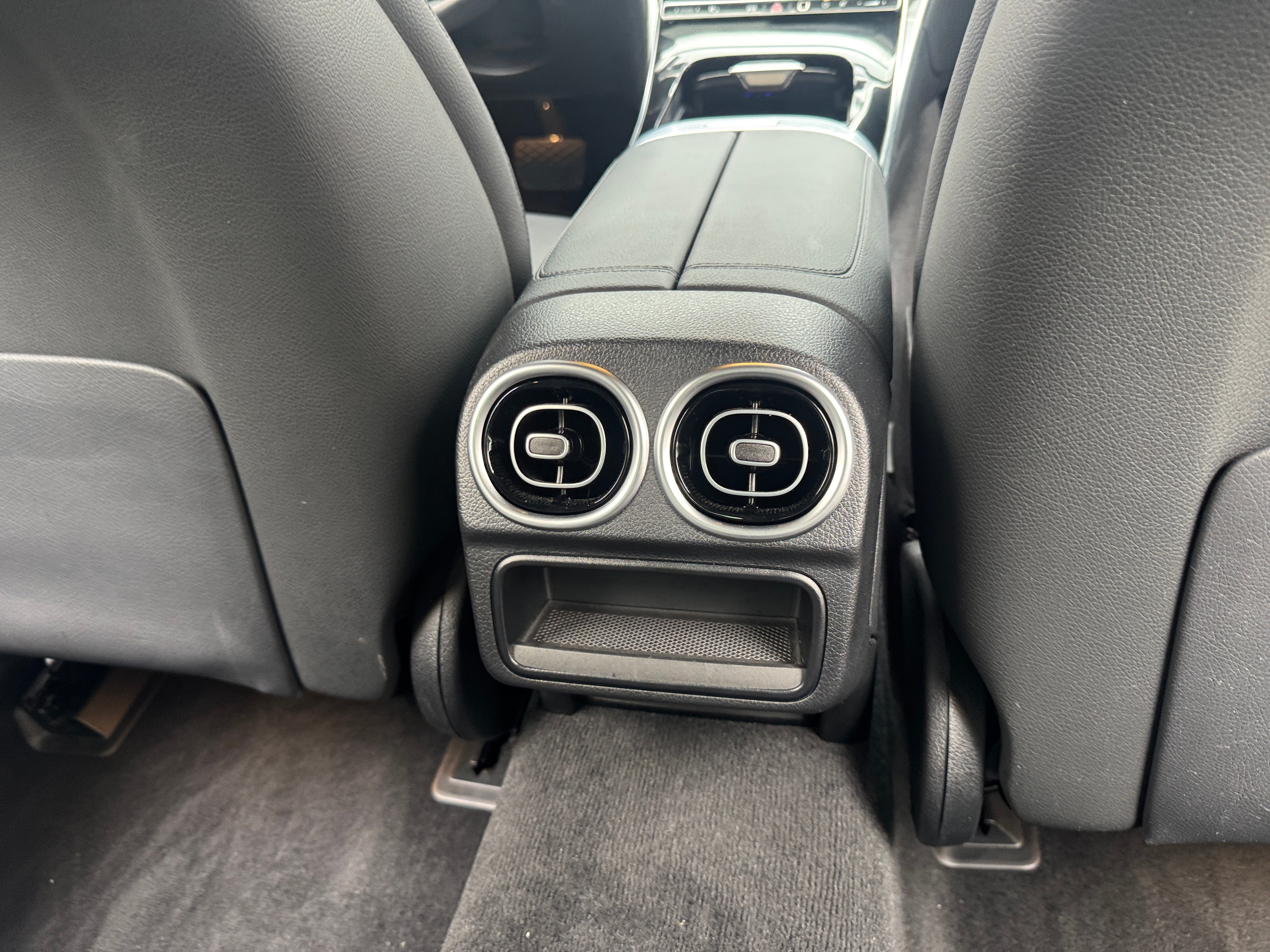 2024 Mercedes-Benz C-Class Sedan C 300