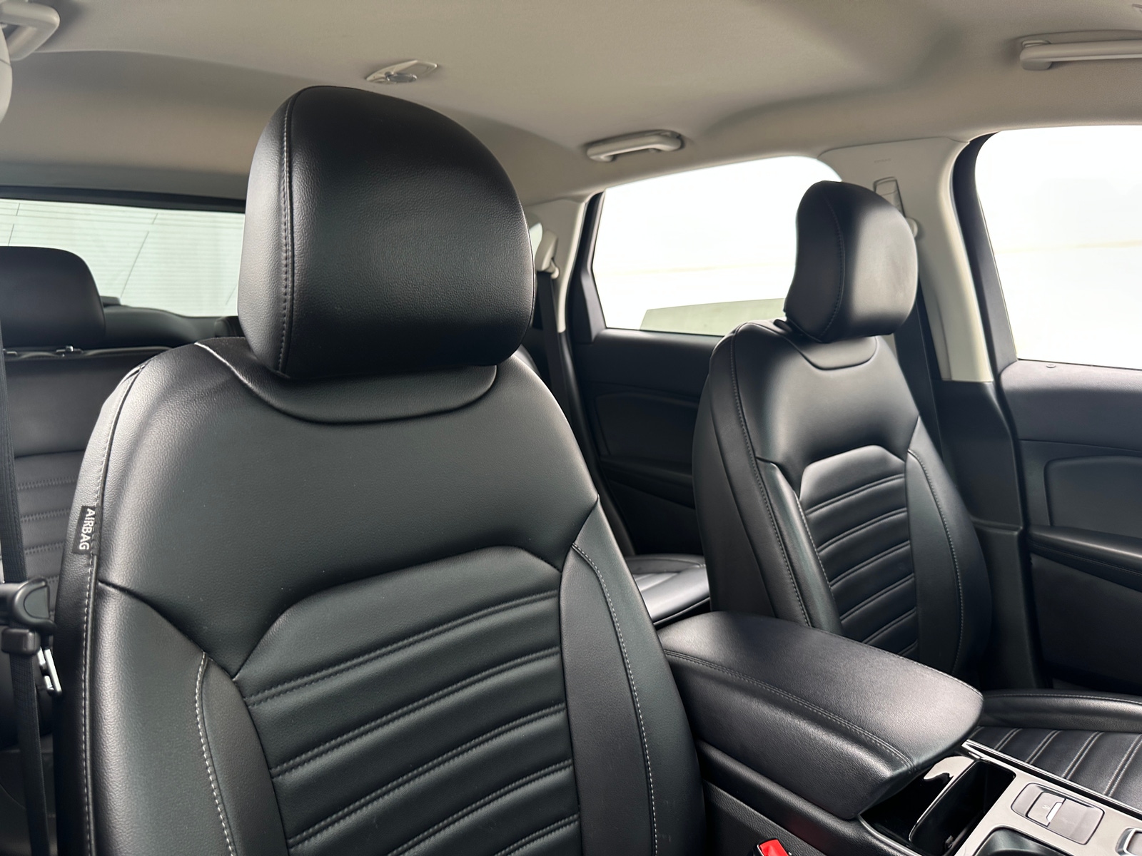 Thumbnail: 2019 Ford Edge - 2