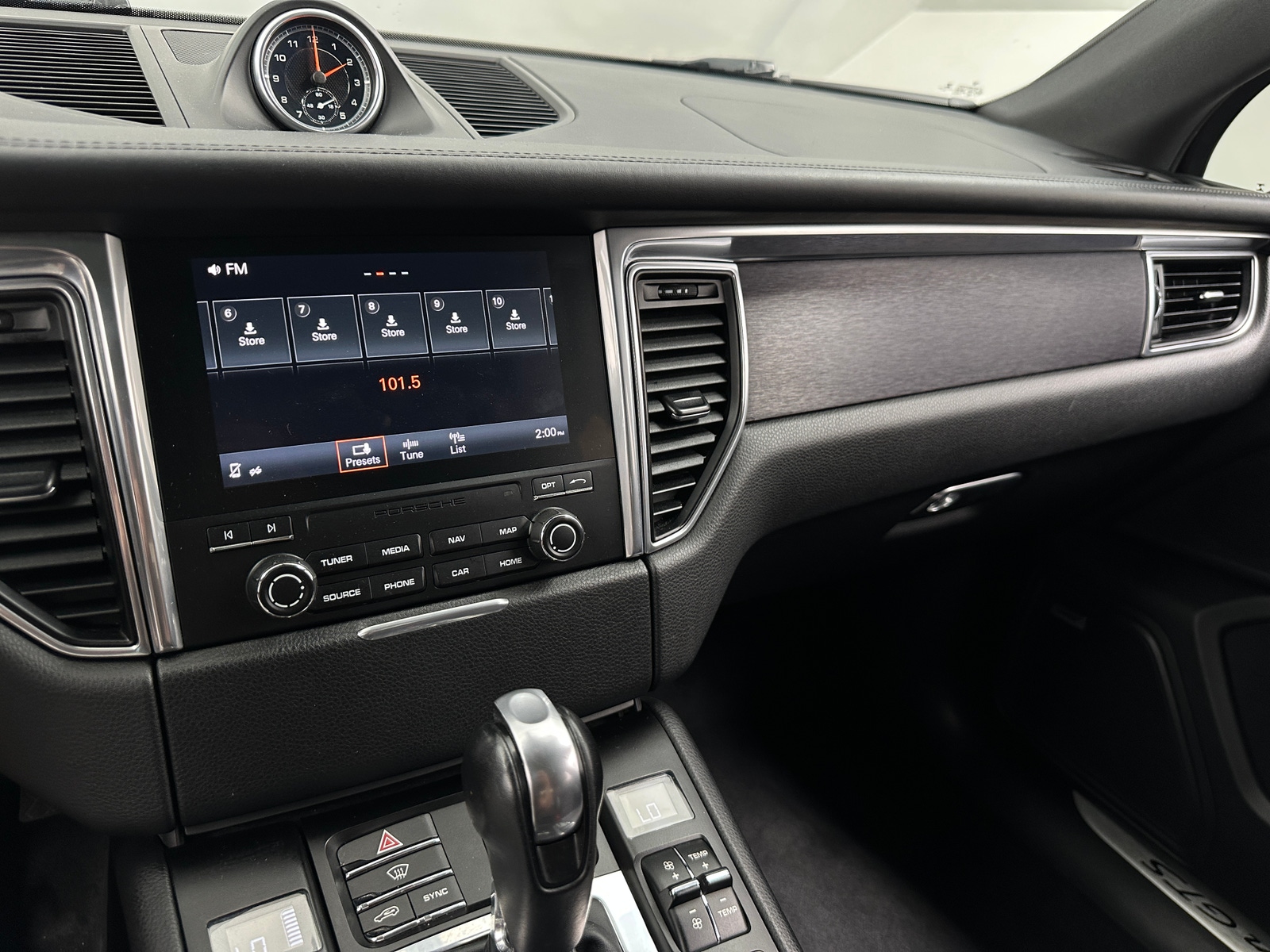 Thumbnail: 2017 Porsche Macan - 3