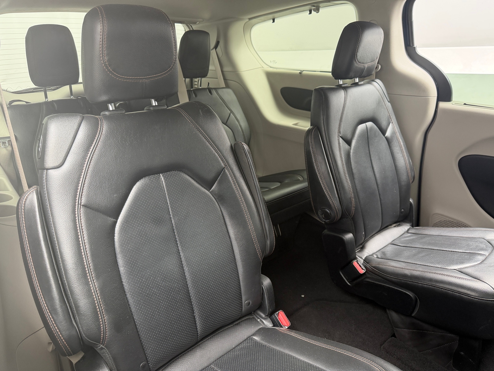 Thumbnail: 2019 Chrysler Pacifica - 5