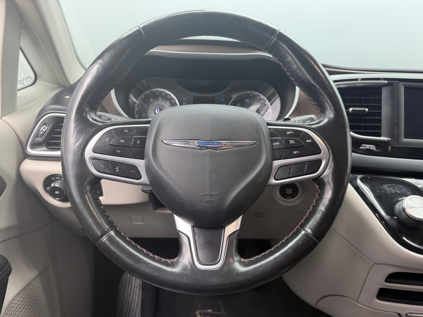 Thumbnail: 2019 Chrysler Pacifica - 4