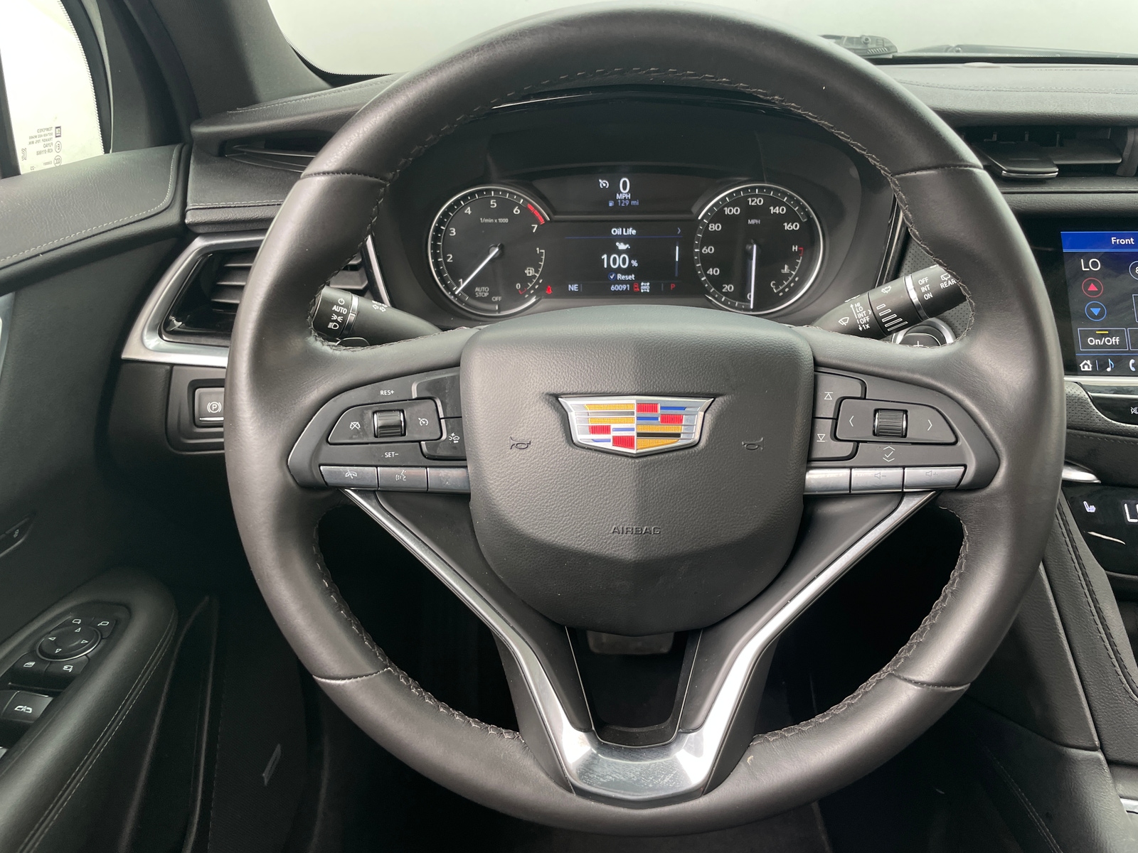 Thumbnail: 2024 Cadillac XT6 - 4