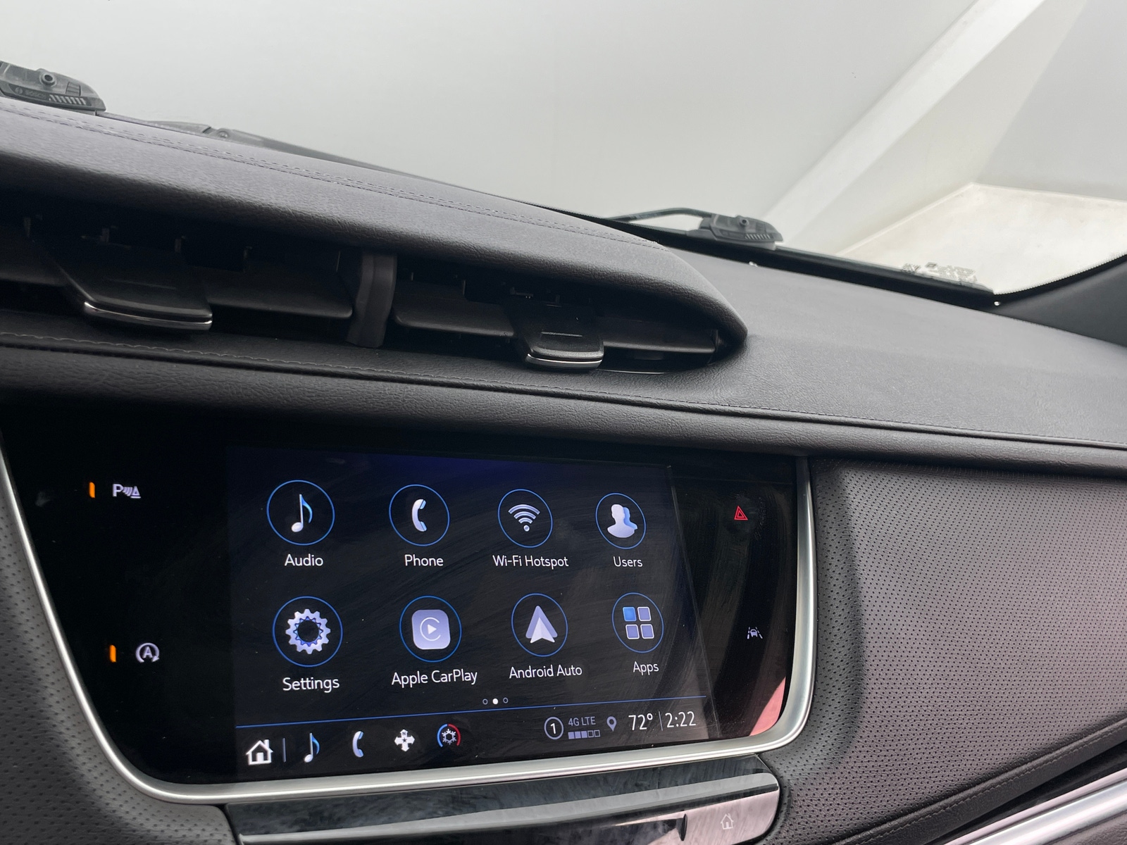 Thumbnail: 2024 Cadillac XT6 - 3