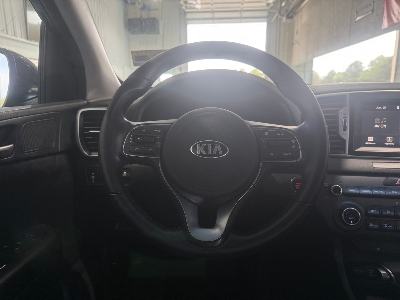 Thumbnail: 2017 Kia Sportage - 4