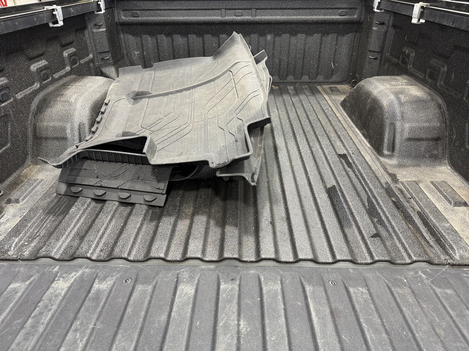 Thumbnail: 2022 Chevrolet Silverado 1500 - 7