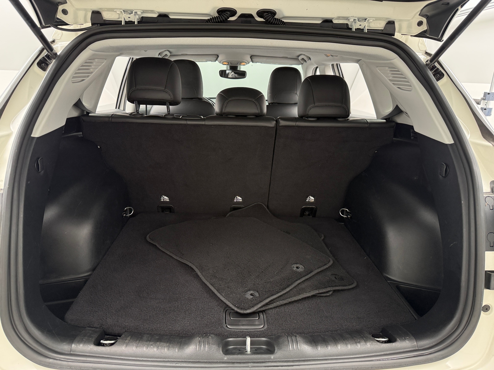 Thumbnail: 2019 Jeep Compass - 7