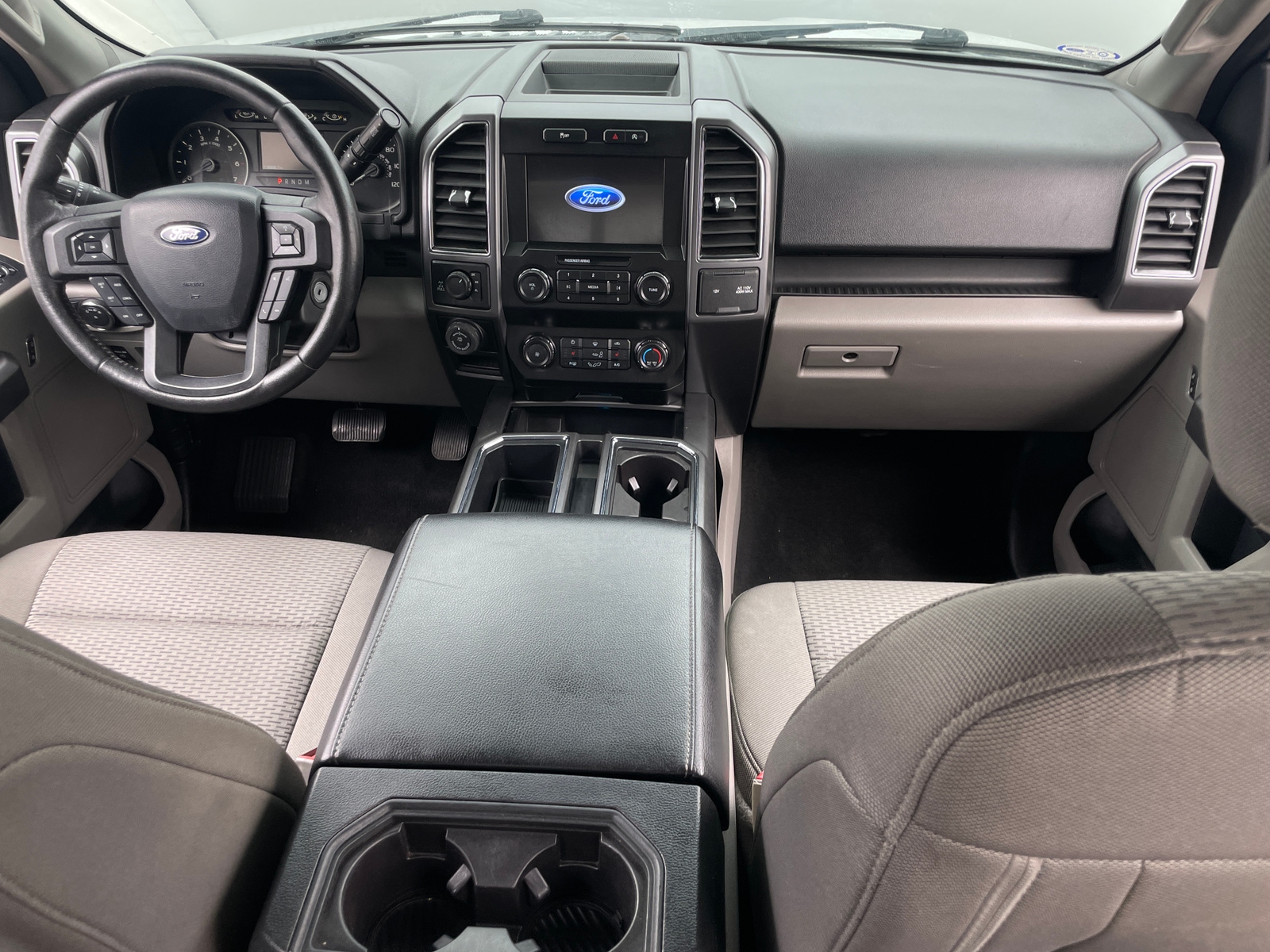 Thumbnail: 2019 Ford Econoline - 3