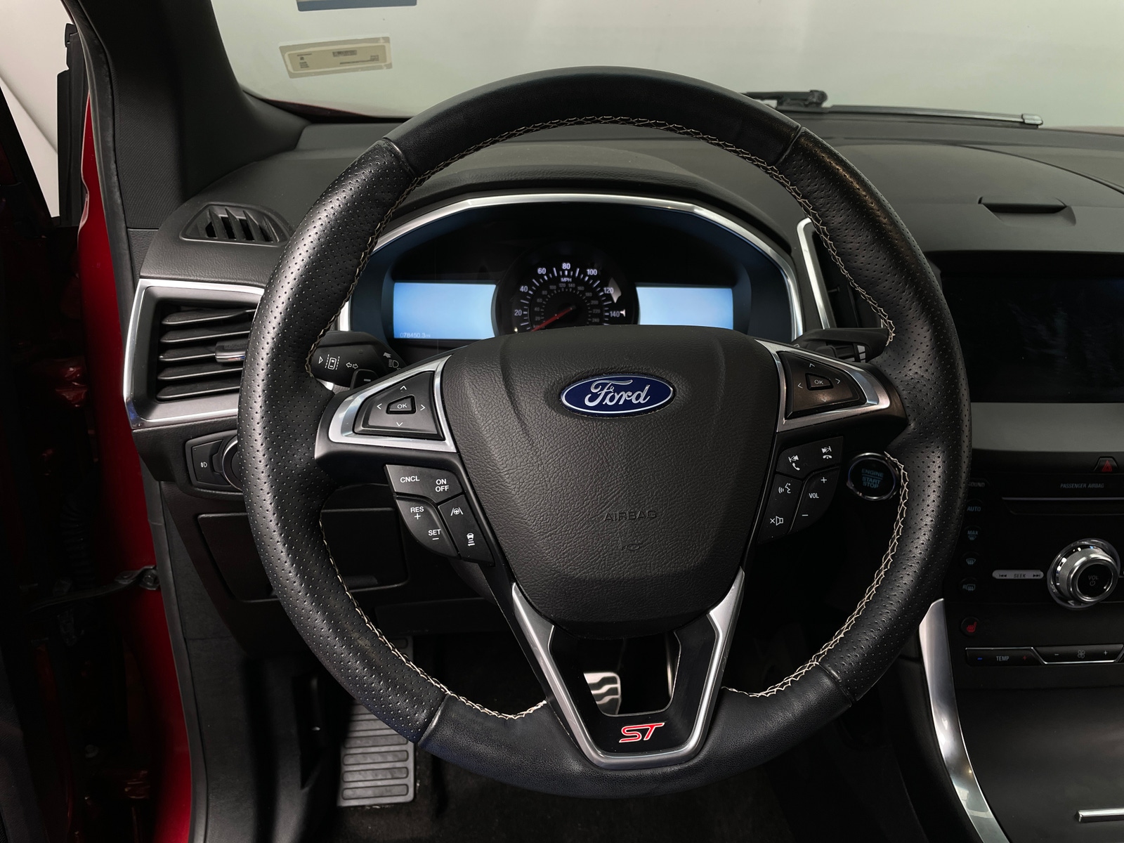 Thumbnail: 2019 Ford Edge - 4