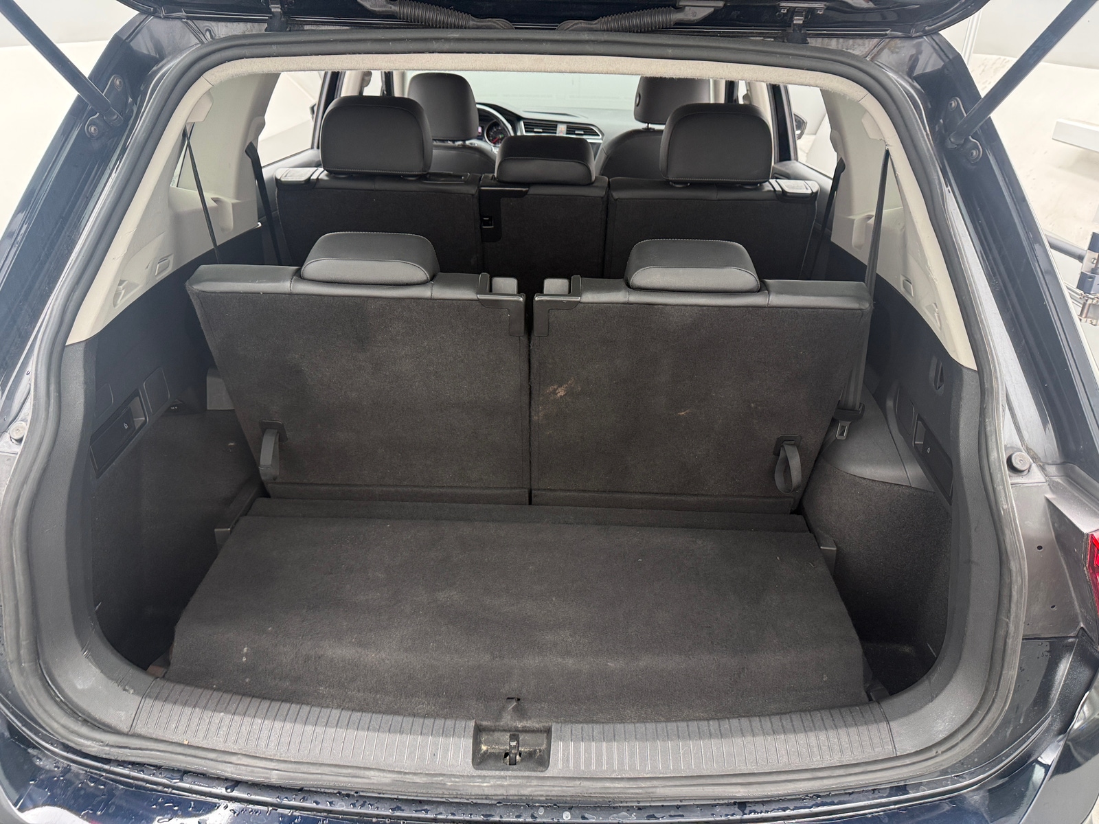 Thumbnail: 2019 Volkswagen Tiguan - 6