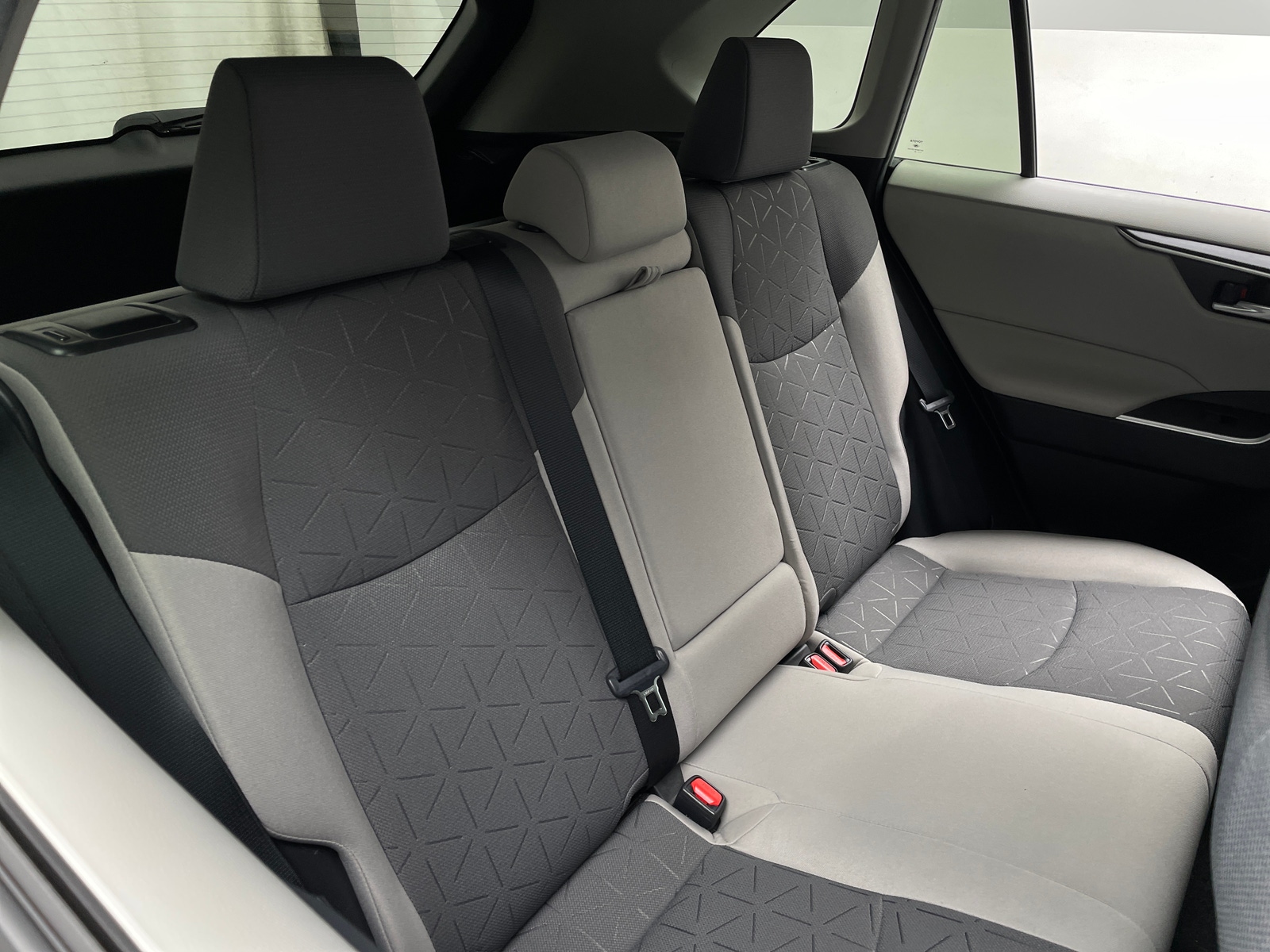 Thumbnail: 2021 Toyota RAV4 - 6