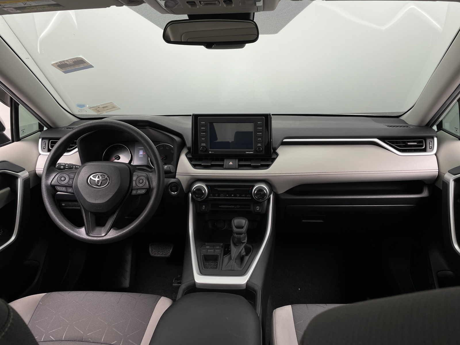 Thumbnail: 2021 Toyota RAV4 - 3