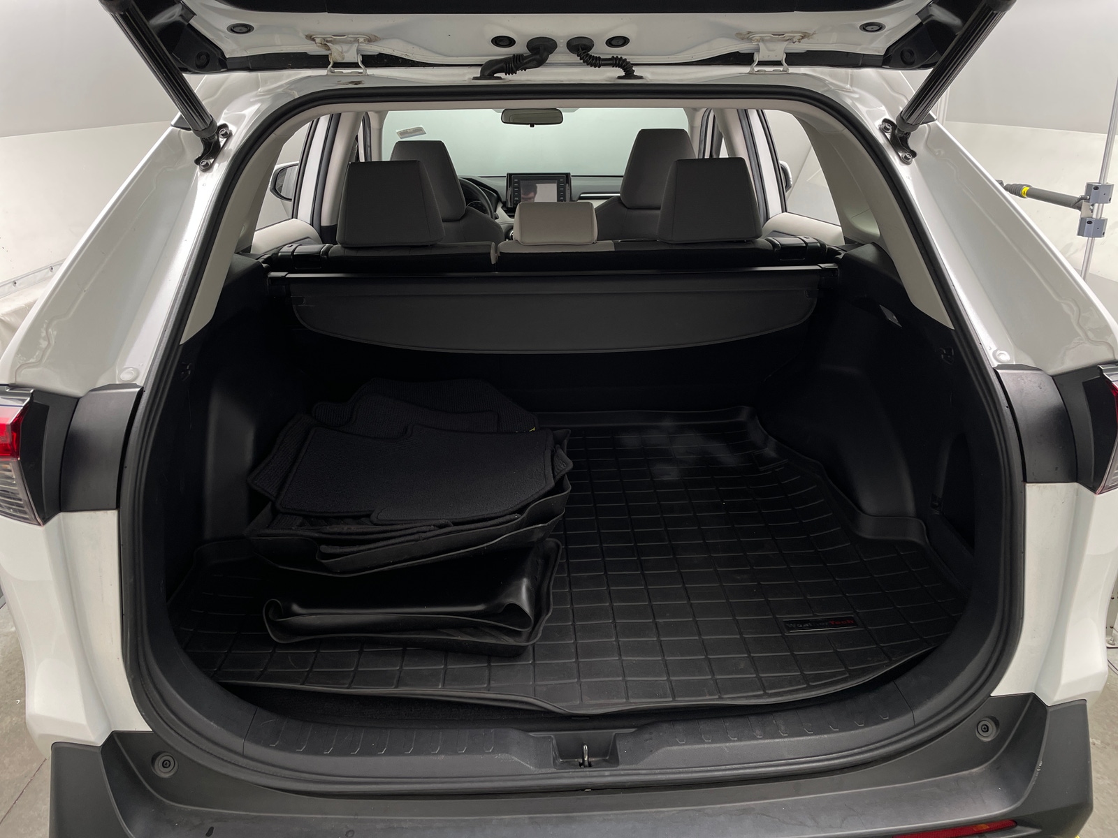 Thumbnail: 2021 Toyota RAV4 - 7