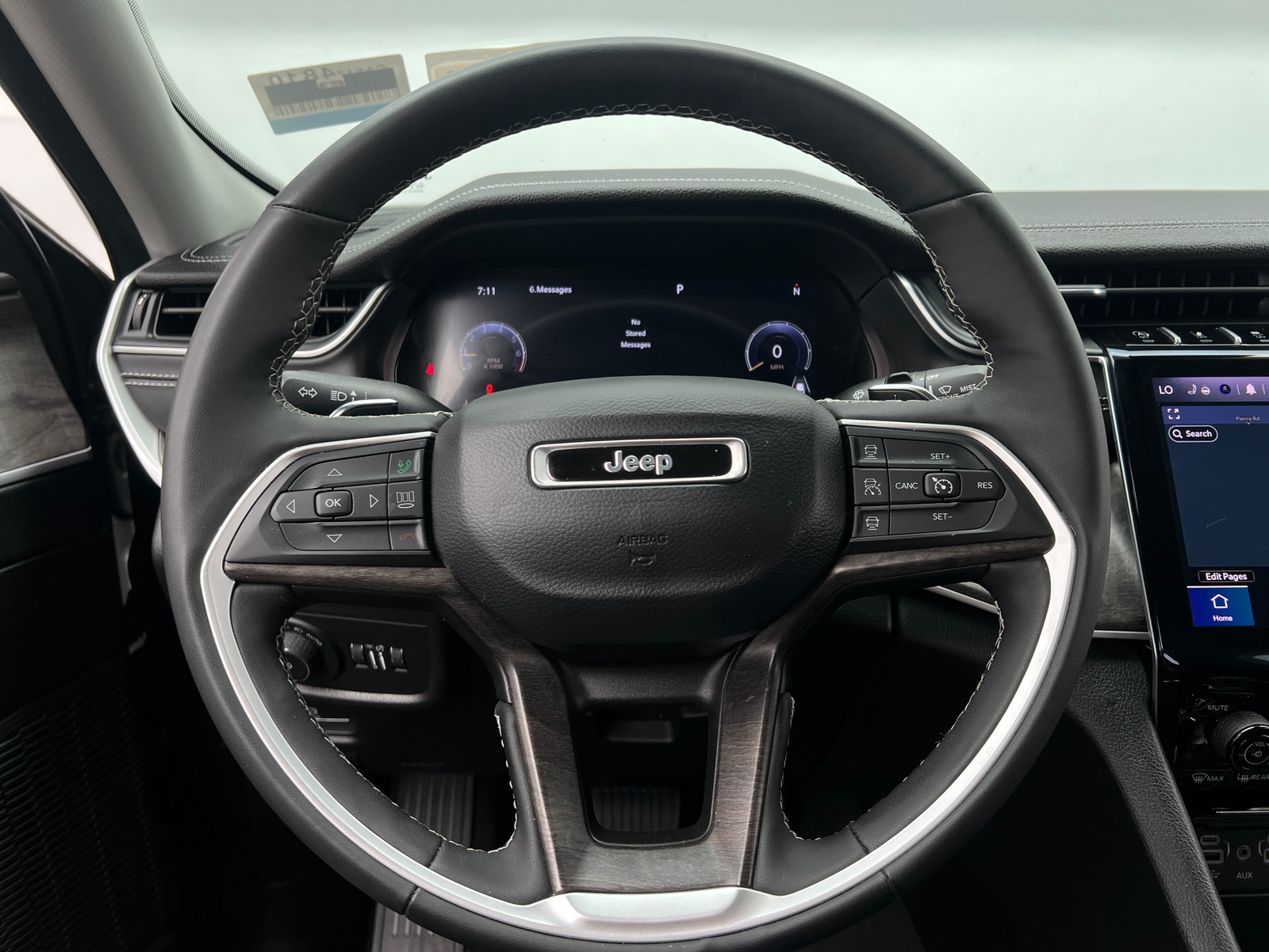 Thumbnail: 2023 Jeep Grand Cherokee L - 4