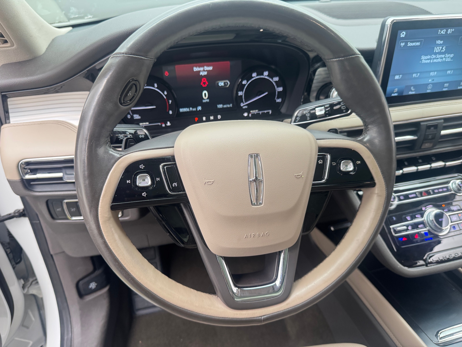 Thumbnail: 2020 Lincoln Corsair - 4