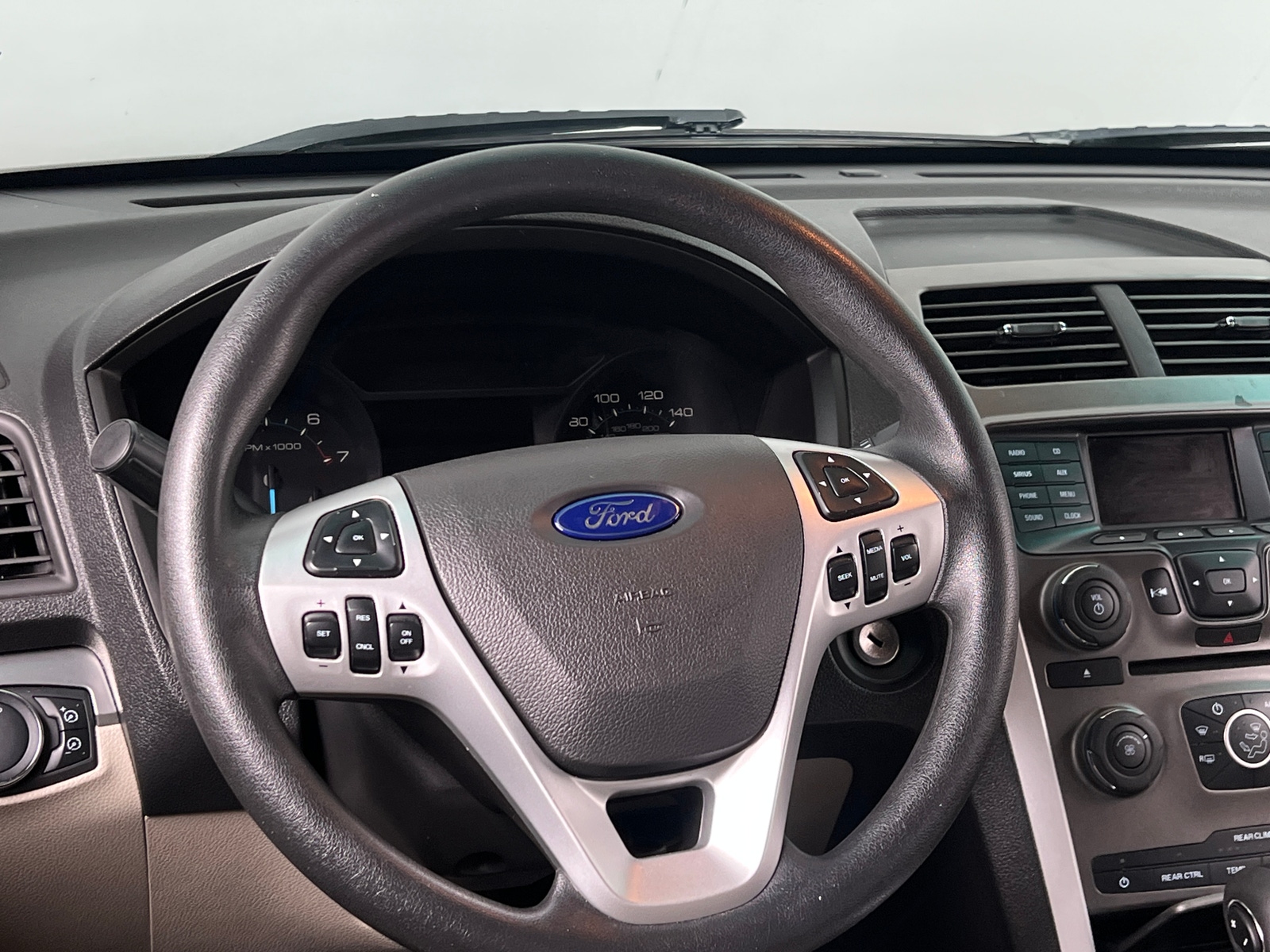 Thumbnail: 2013 Ford Explorer - 5