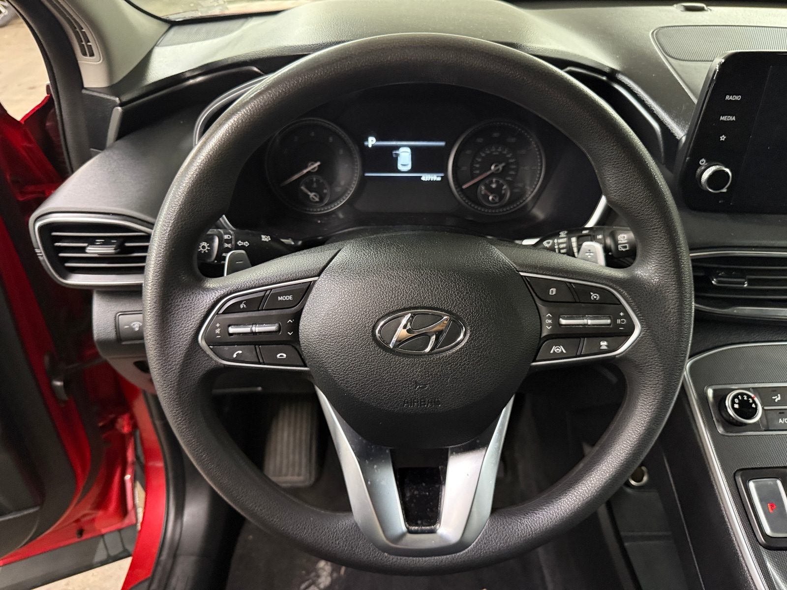 Thumbnail: 2022 Hyundai Santa Fe - 5