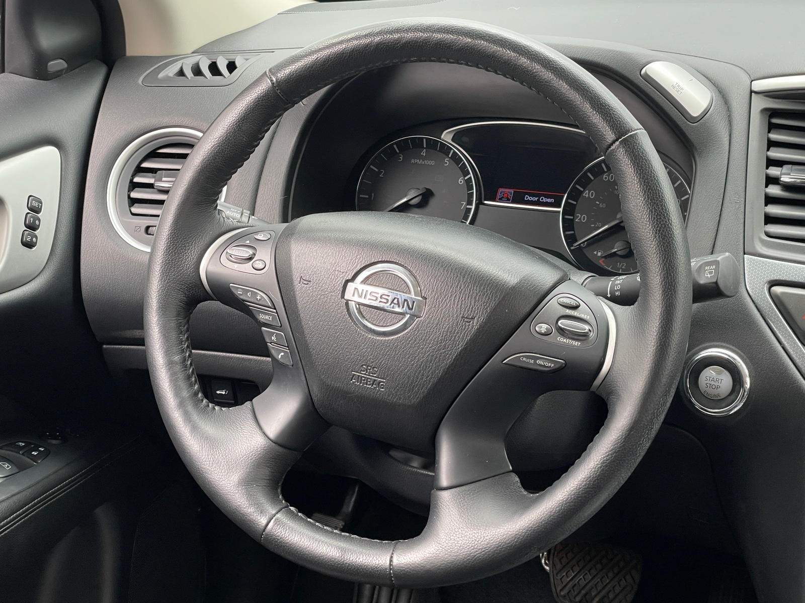 Thumbnail: 2019 Nissan Pathfinder - 4