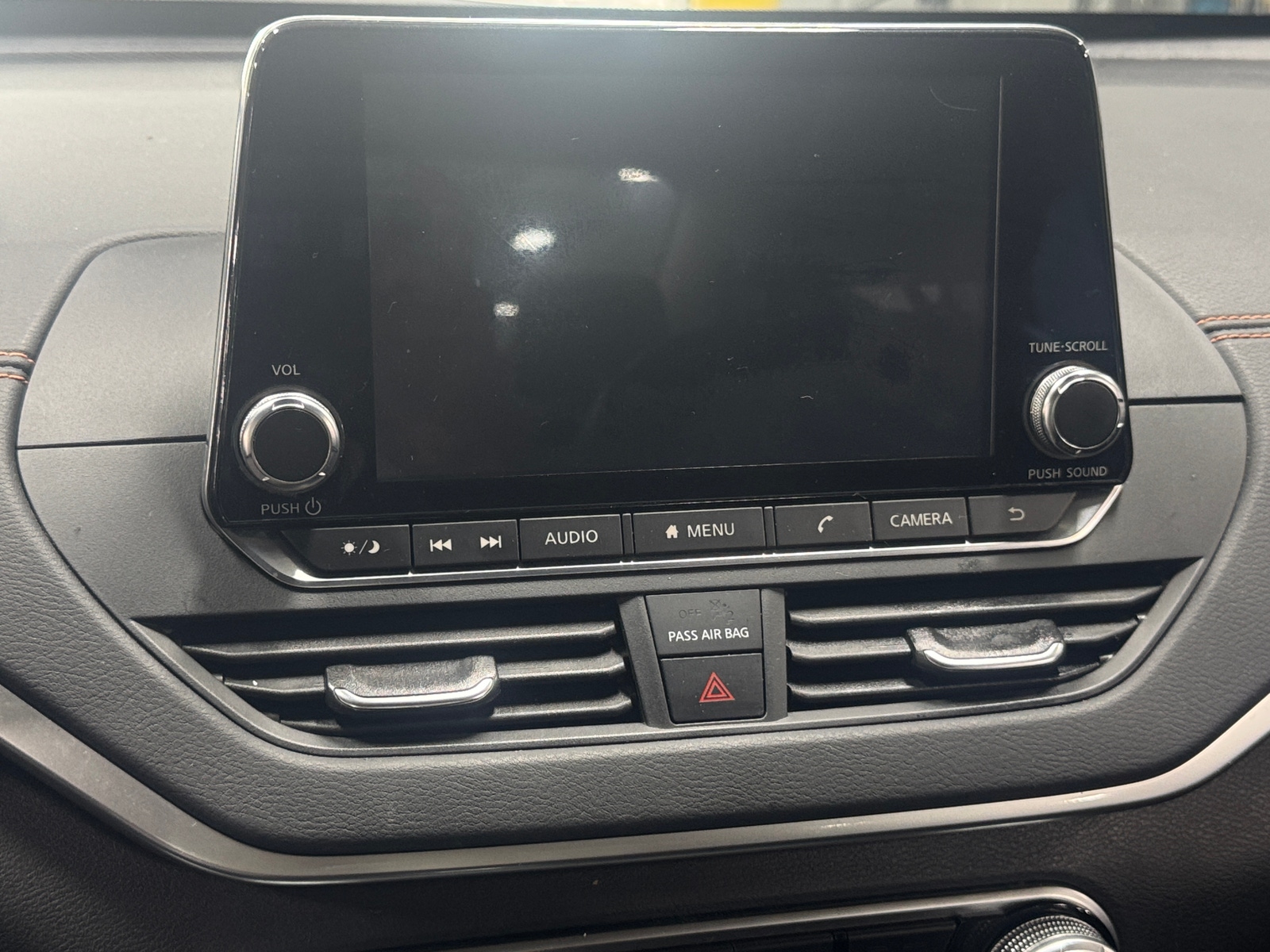 Thumbnail: 2019 Nissan Altima - 4