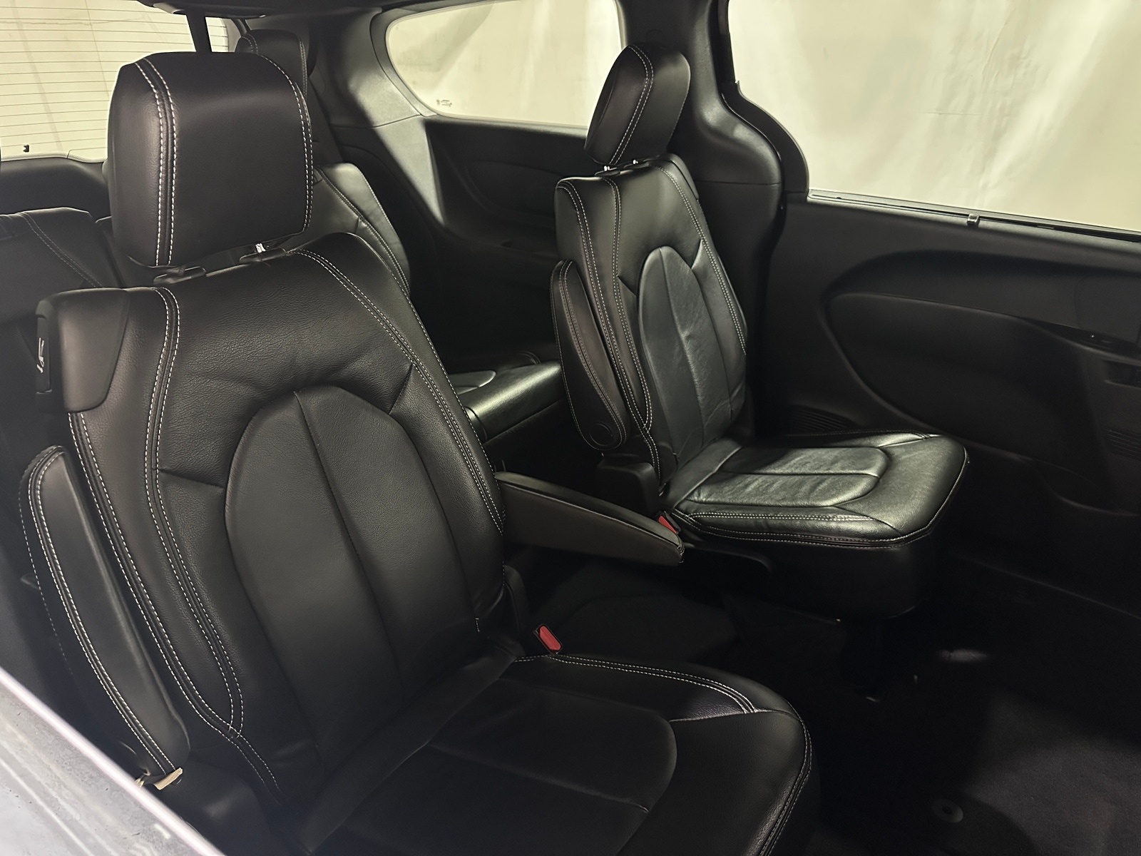 Thumbnail: 2019 Chrysler Pacifica - 6
