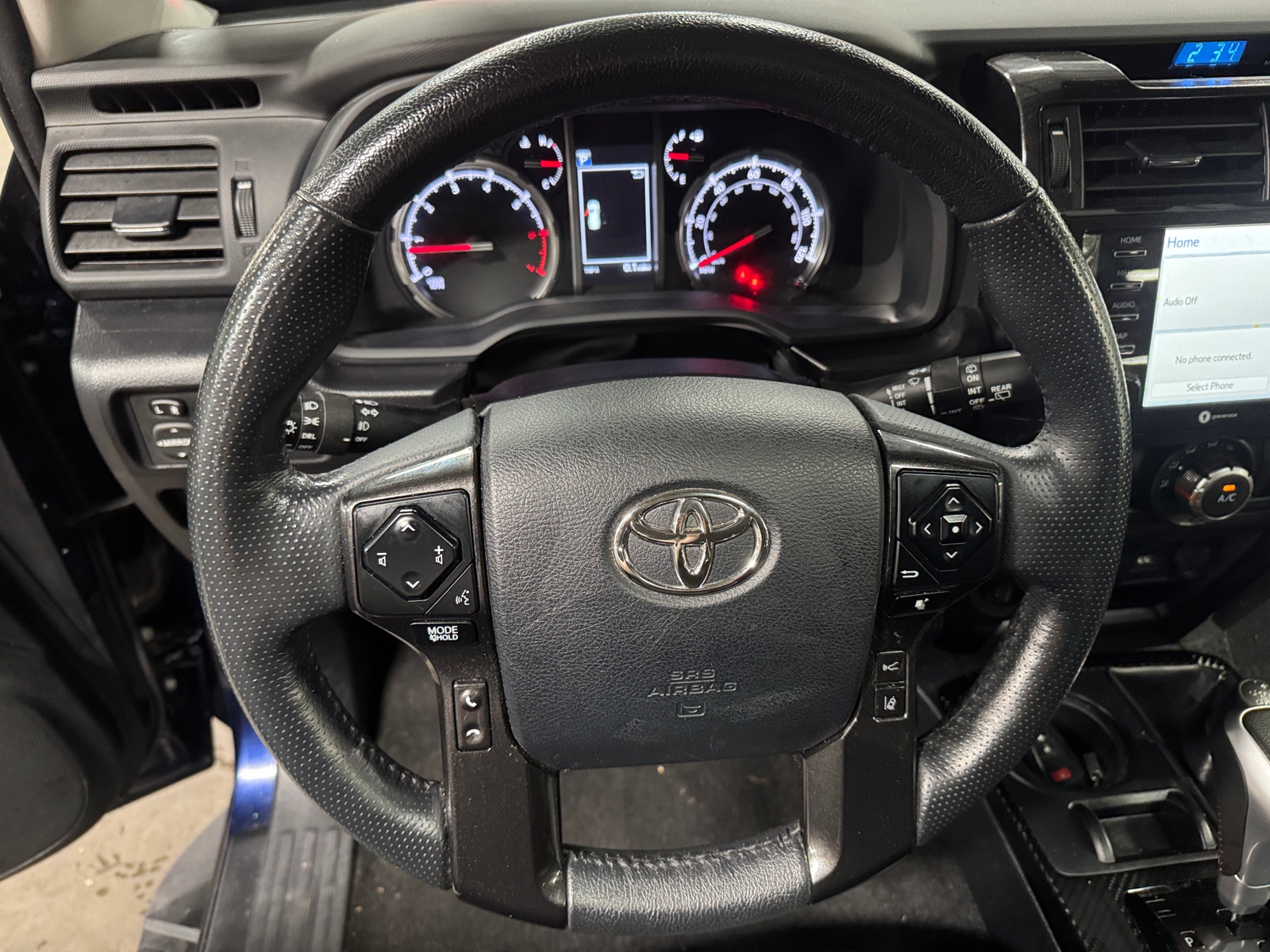 Thumbnail: 2023 Toyota 4Runner - 4