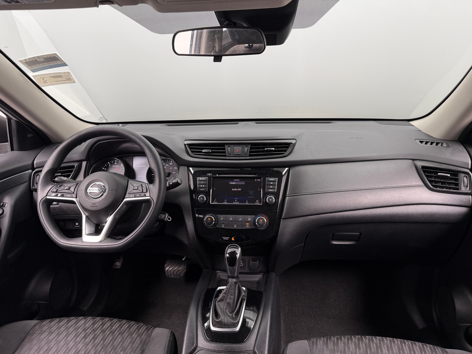 Thumbnail: 2020 Nissan Rogue - 3