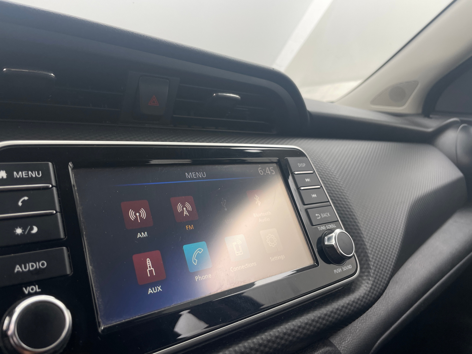 Thumbnail: 2024 Nissan Kicks - 4