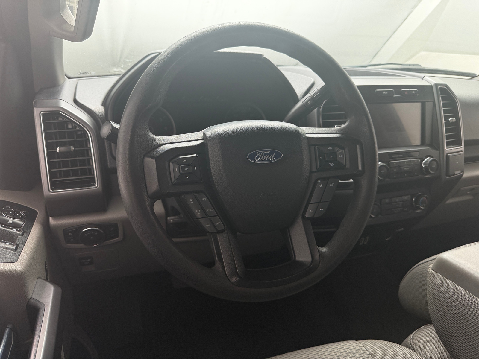 Thumbnail: 2020 Ford Econoline - 5