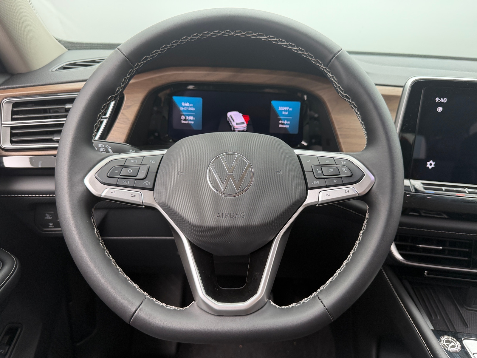 Thumbnail: 2025 Volkswagen Atlas - 4
