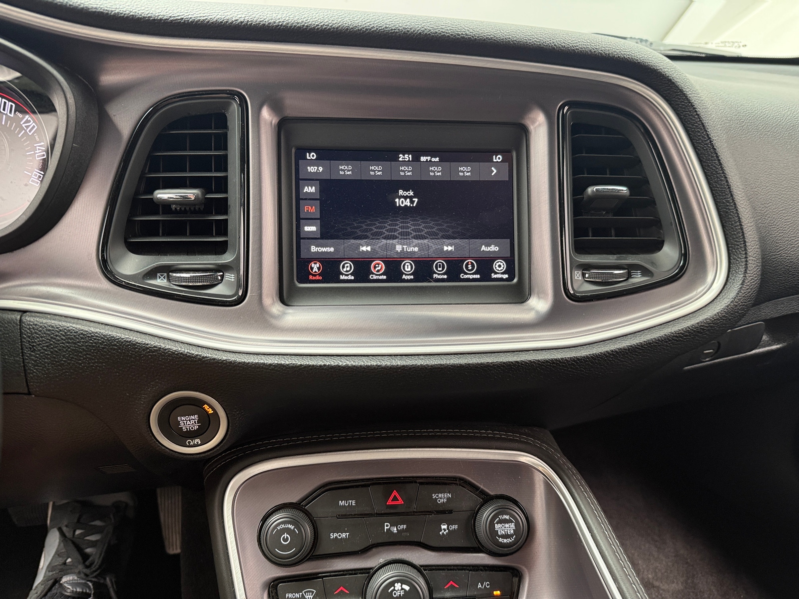 Thumbnail: 2019 Dodge Challenger - 3