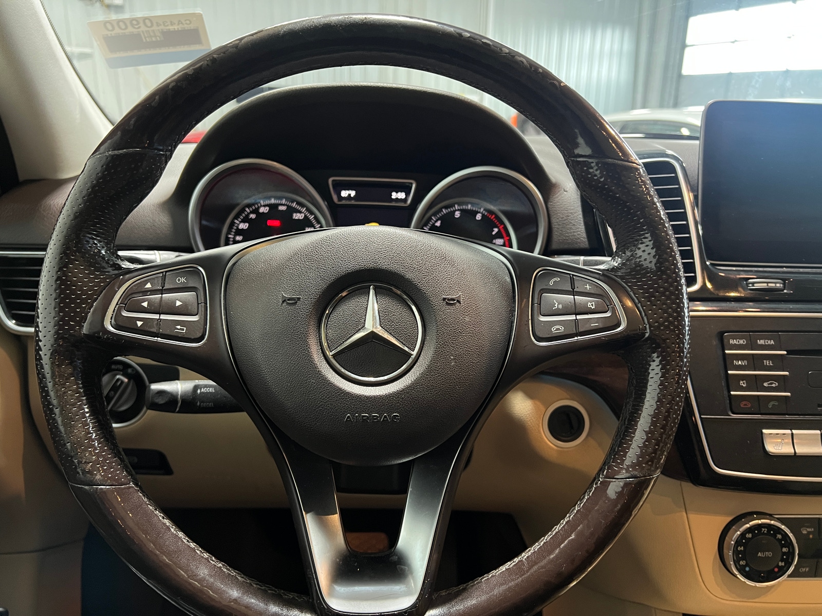 Thumbnail: 2018 Mercedes-Benz GLE - 4