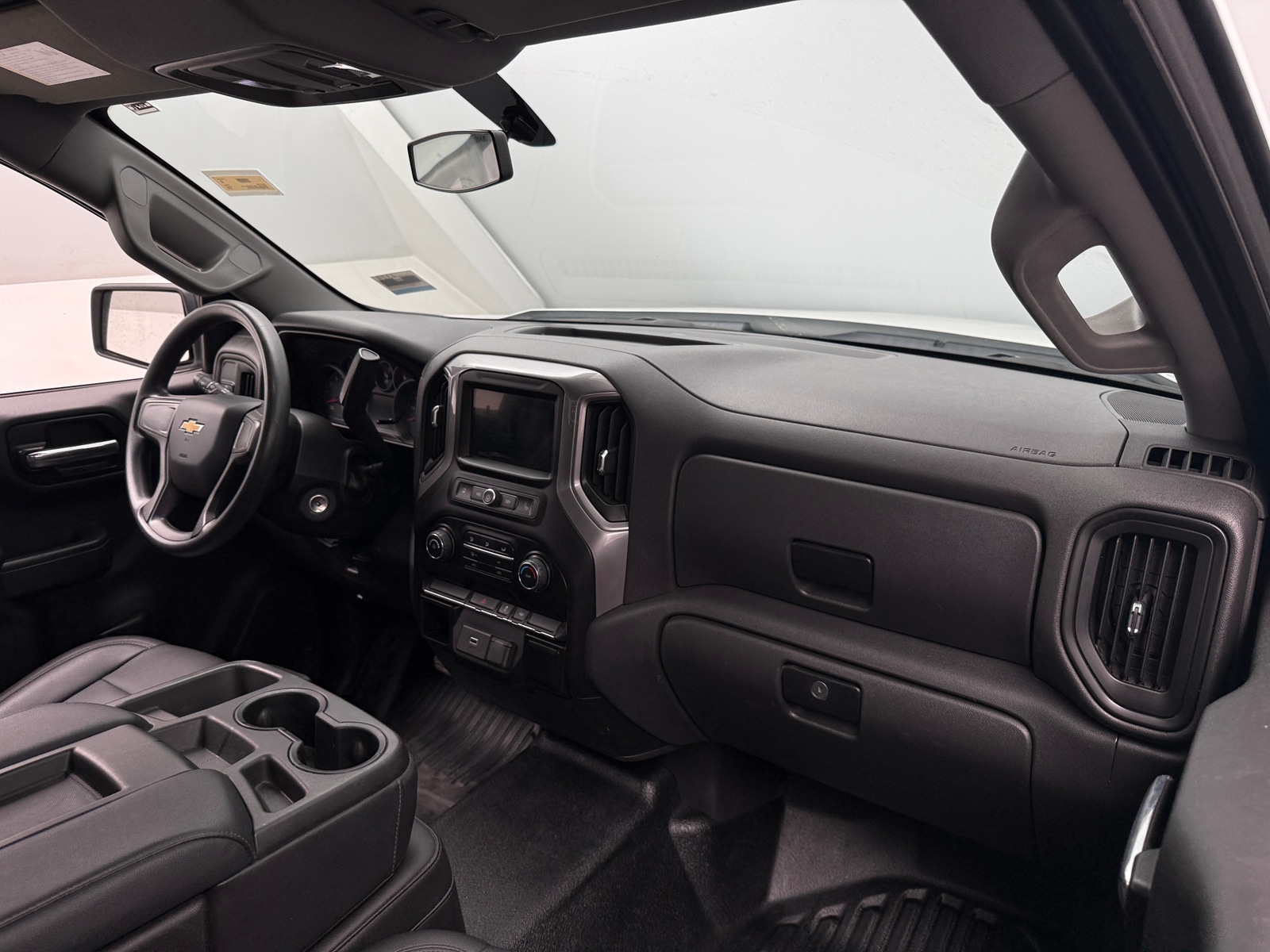 Thumbnail: 2019 Chevrolet Silverado 1500 - 3
