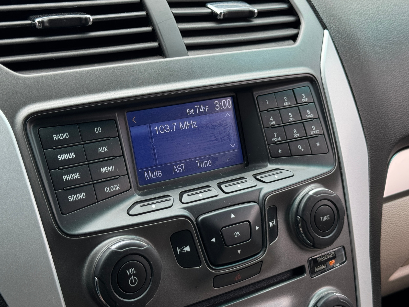Thumbnail: 2014 Ford Explorer - 4
