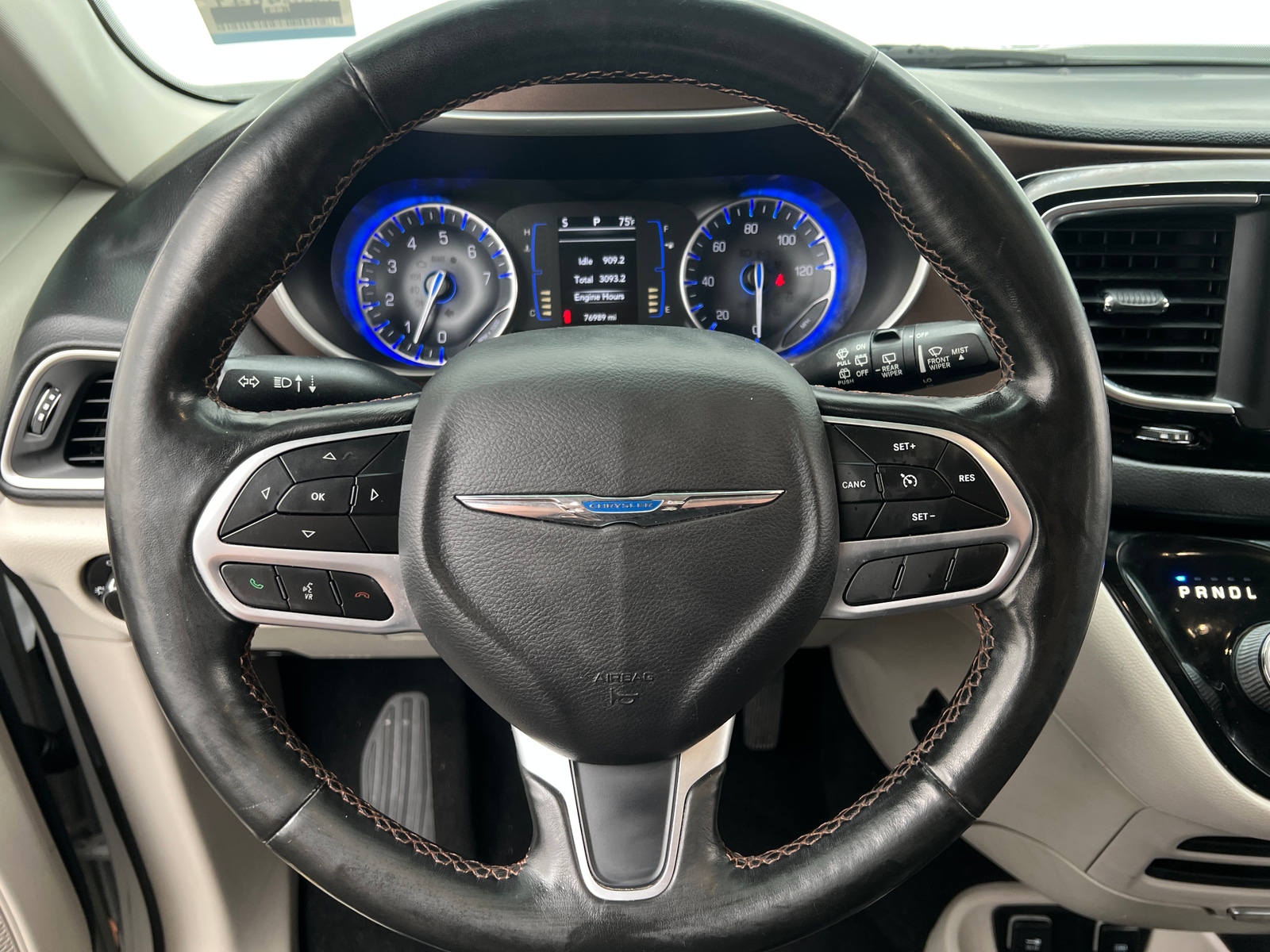 Thumbnail: 2019 Chrysler Pacifica - 4