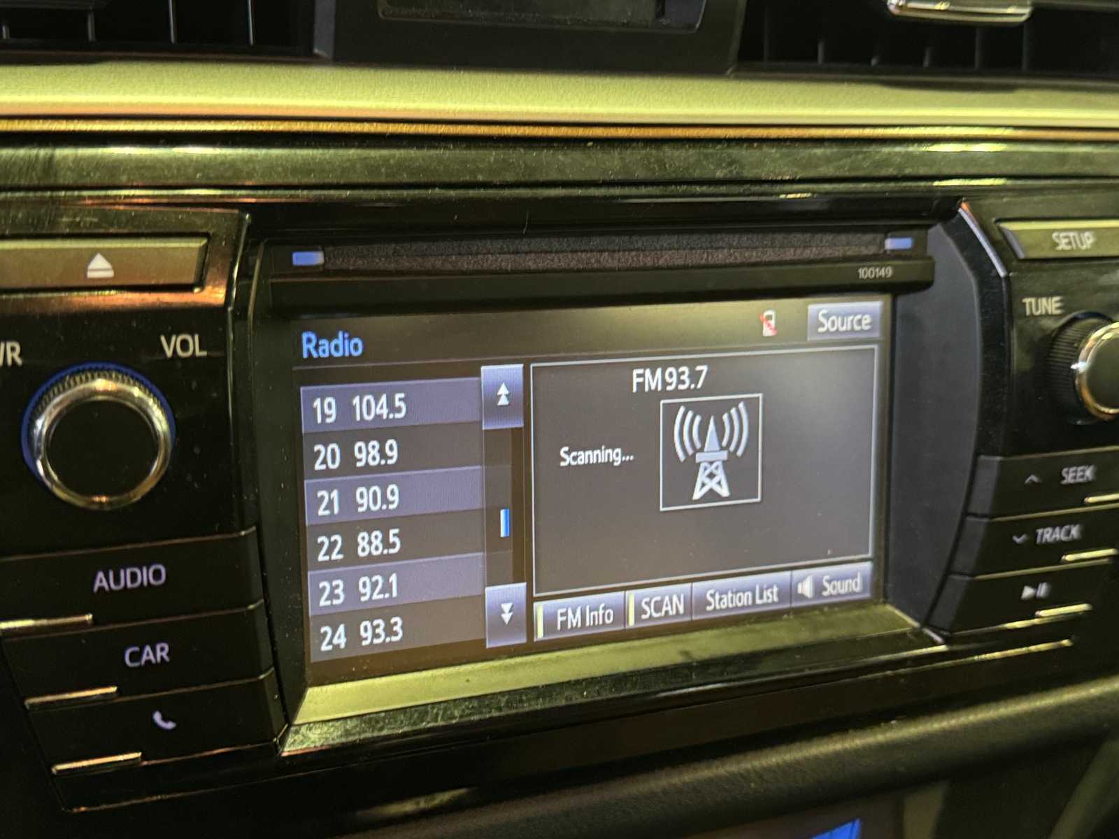 Thumbnail: 2015 Toyota Corolla - 4