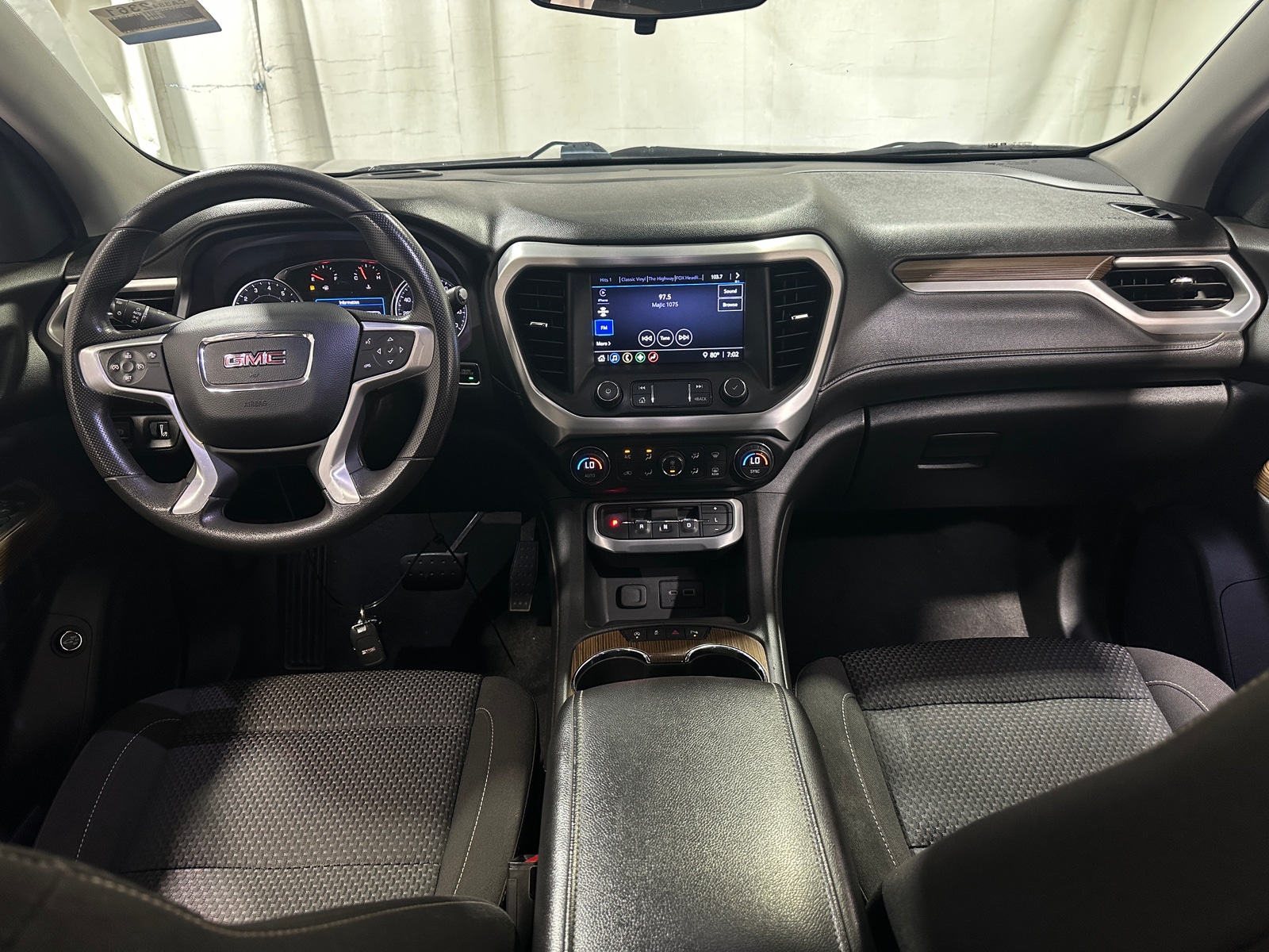 Thumbnail: 2021 GMC Acadia - 3