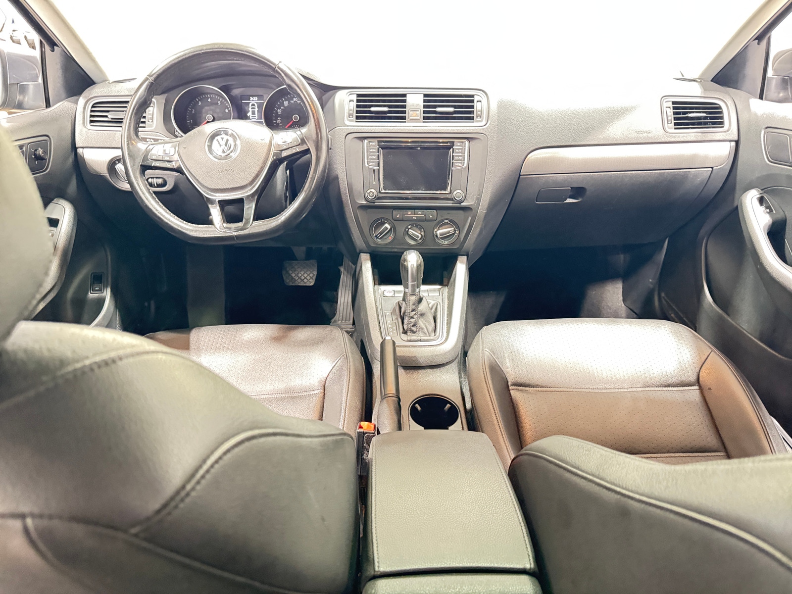 Thumbnail: 2017 Volkswagen Jetta - 2