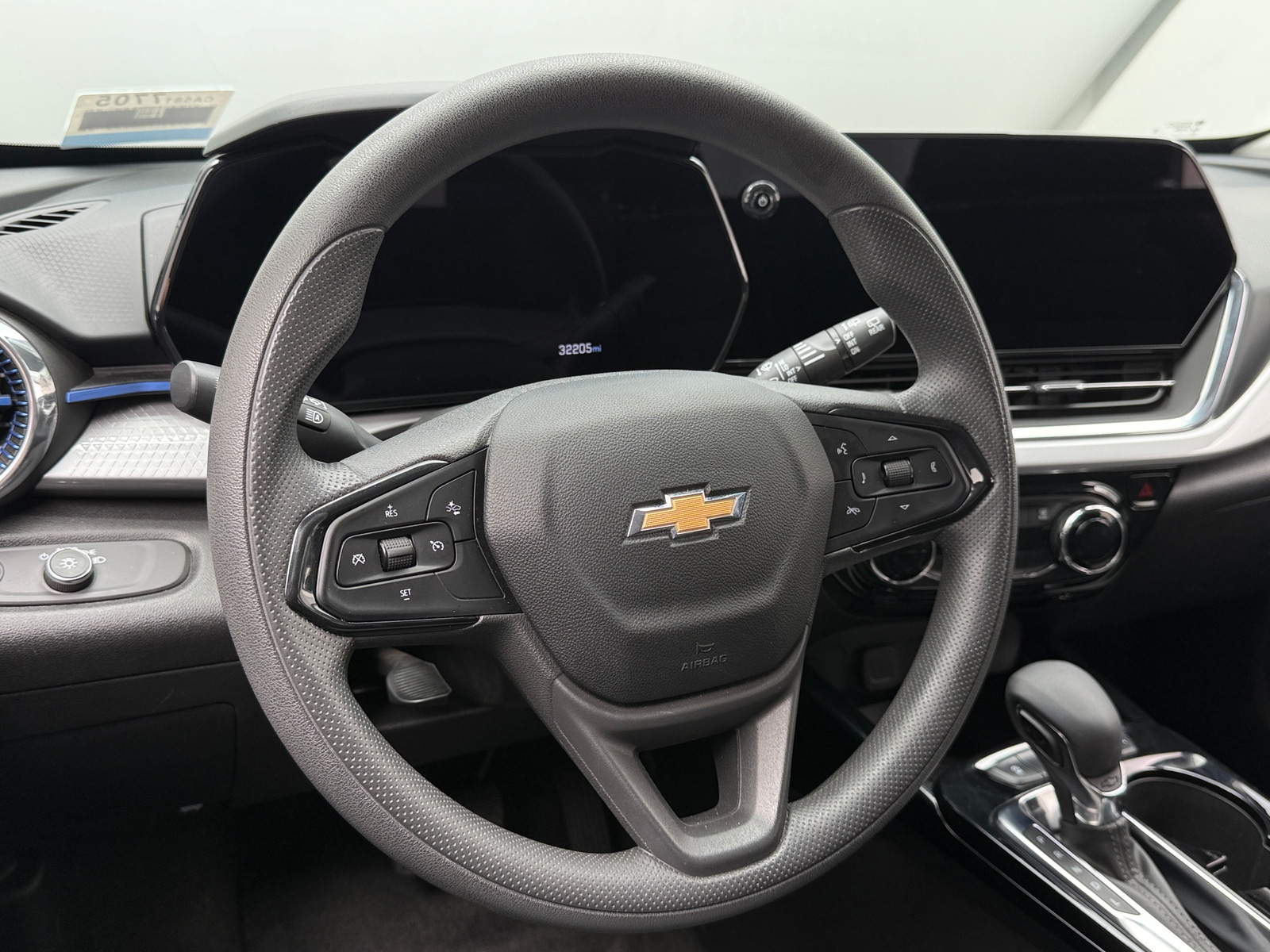 Thumbnail: 2025 Chevrolet Trax - 5