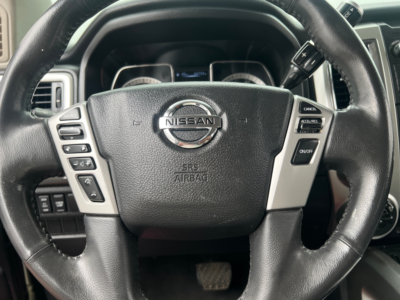 Thumbnail: 2017 Nissan Titan - 5