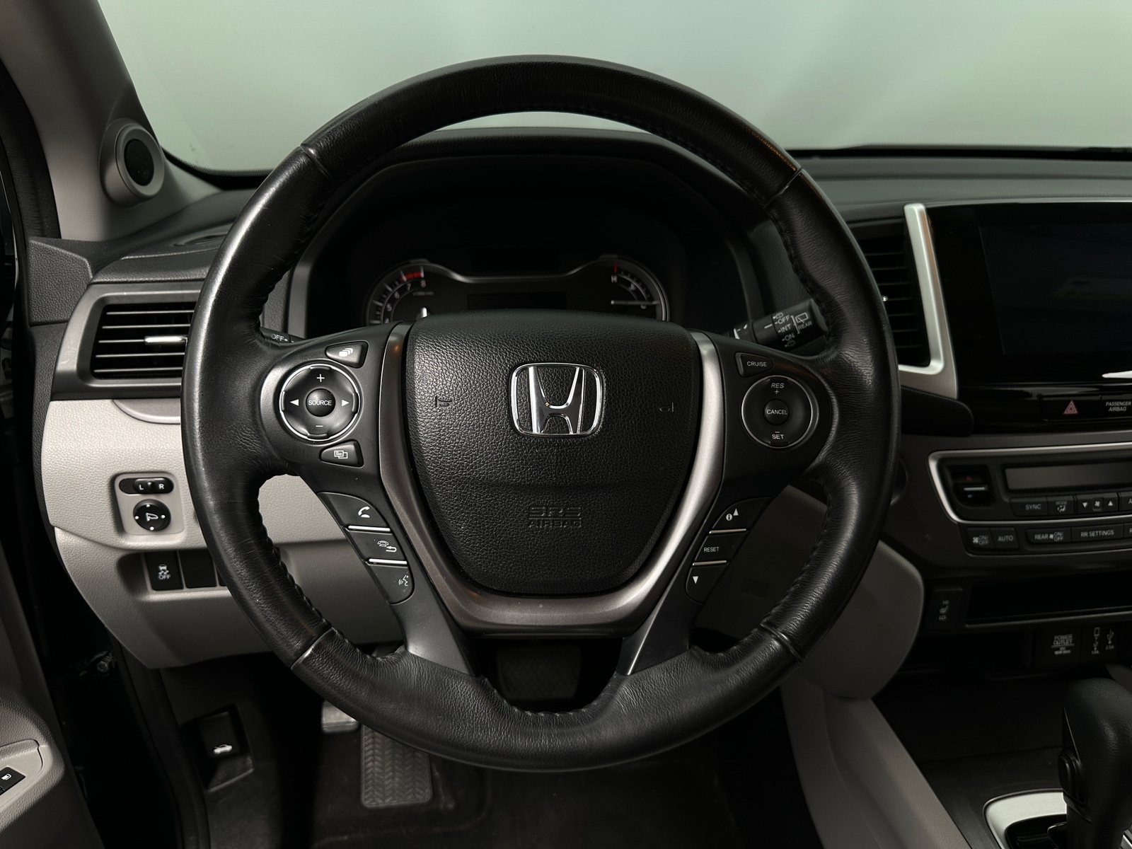 Thumbnail: 2018 Honda Pilot - 4