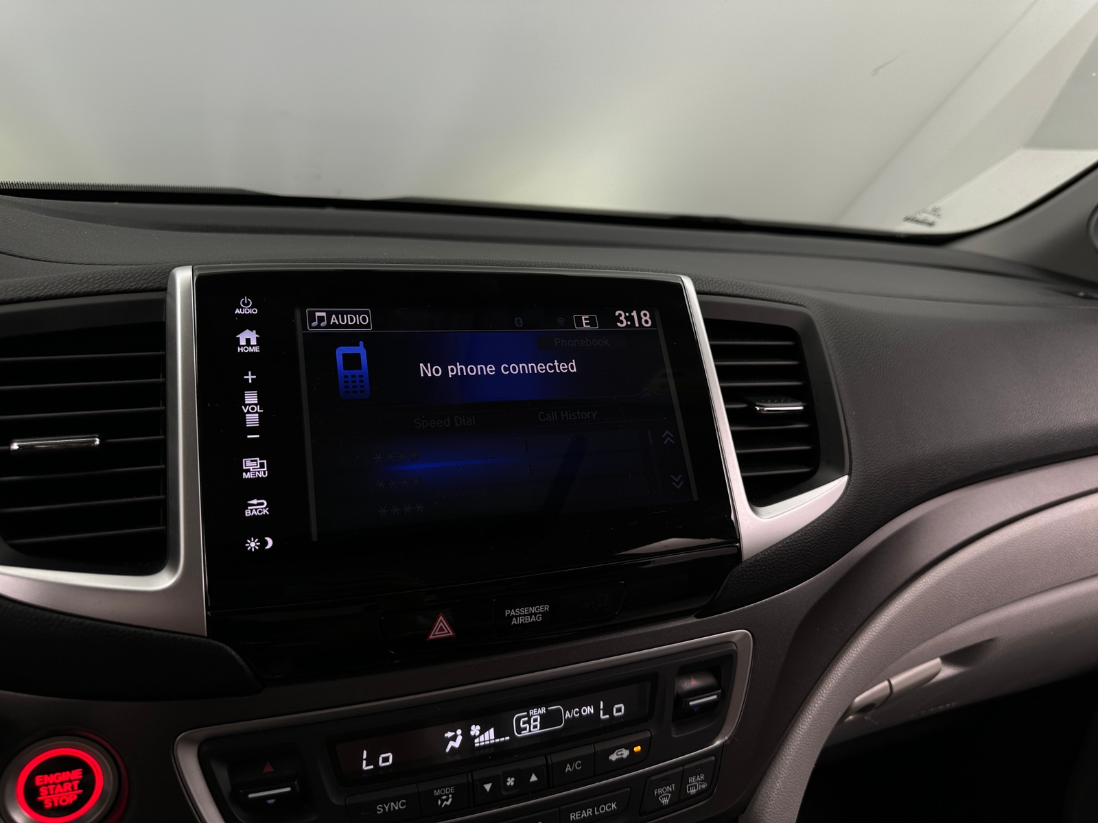 Thumbnail: 2018 Honda Pilot - 3