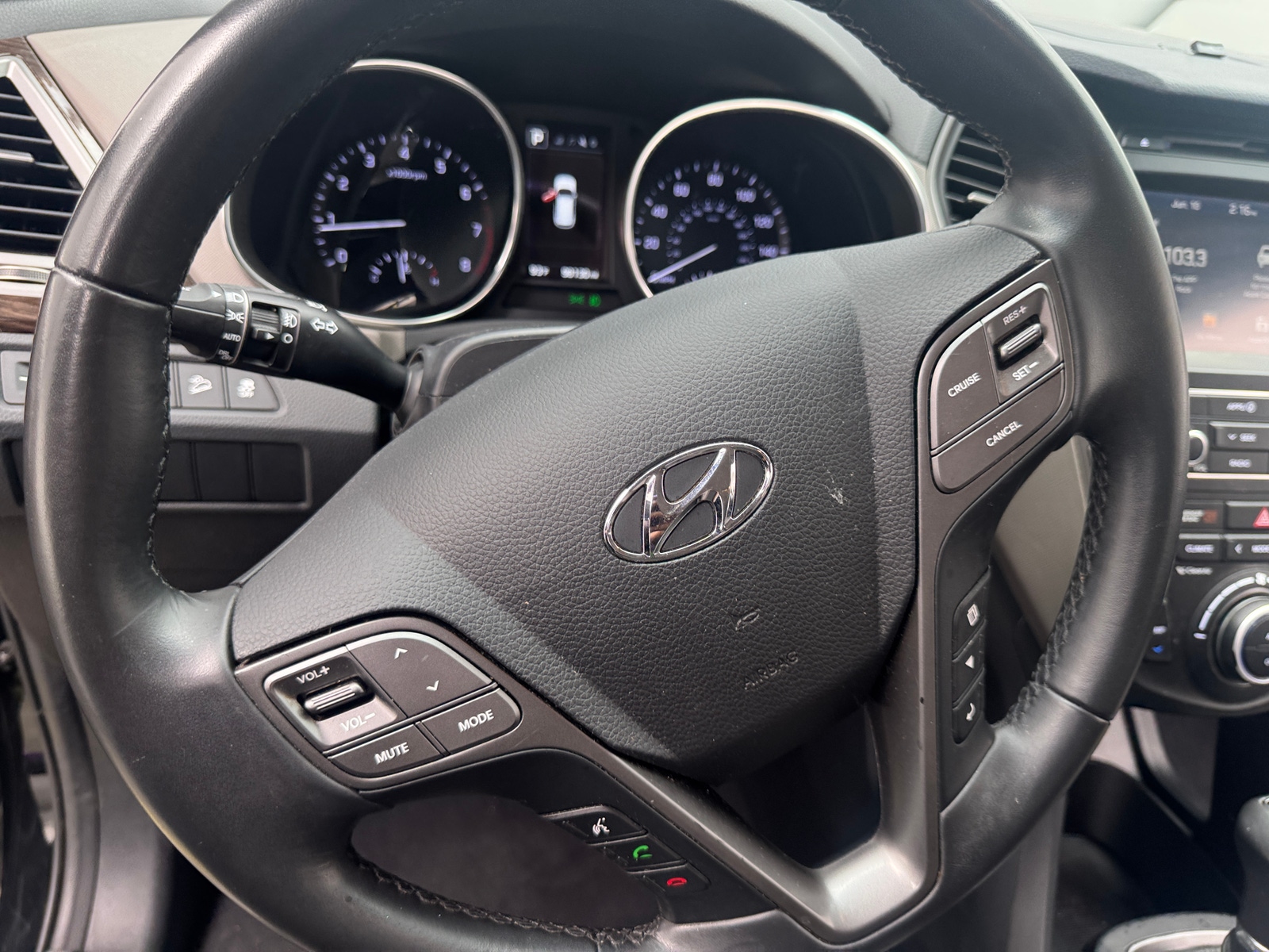 Thumbnail: 2017 Hyundai Santa Fe - 4