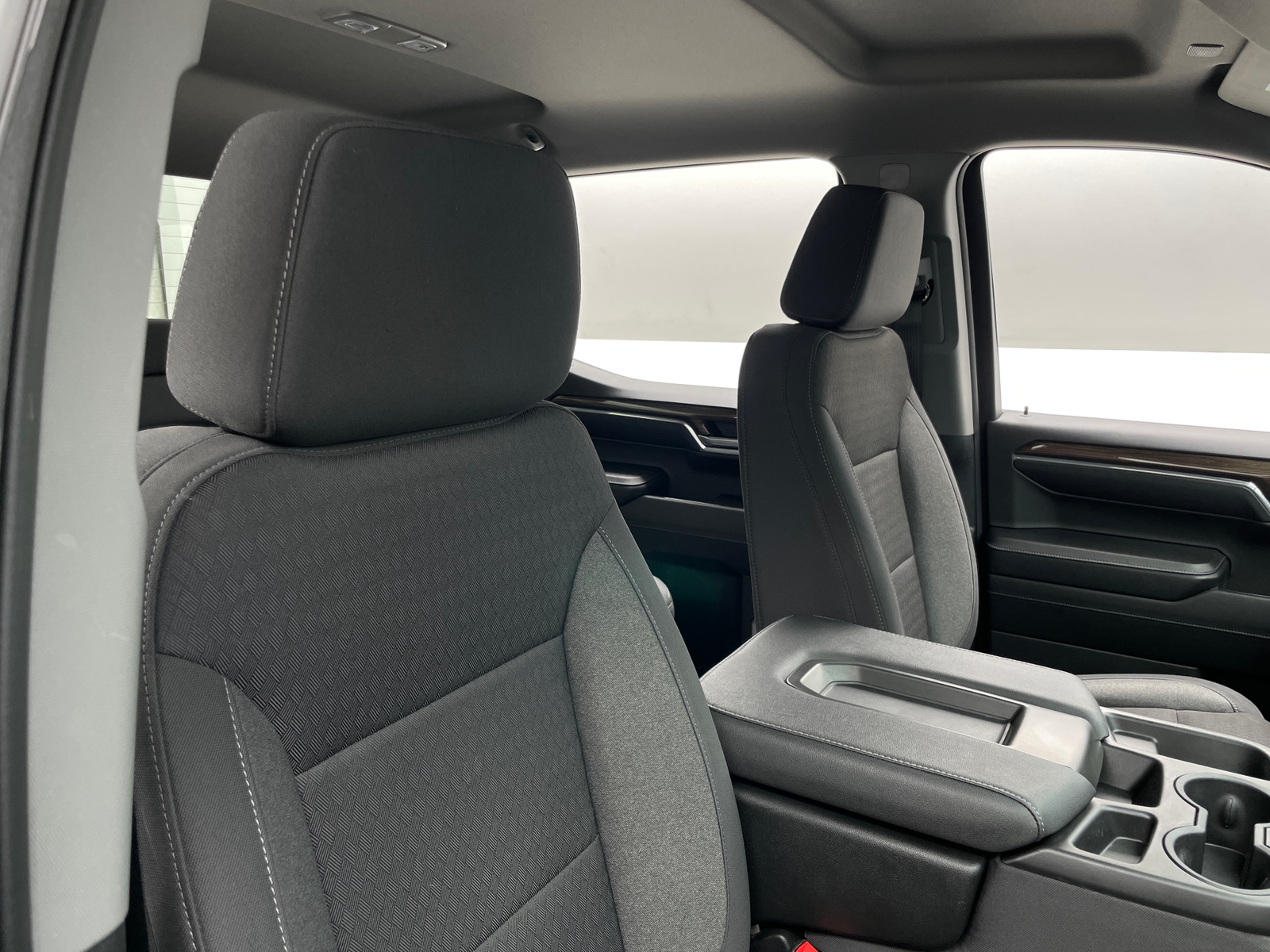 Thumbnail: 2024 Chevrolet Silverado 1500 - 2