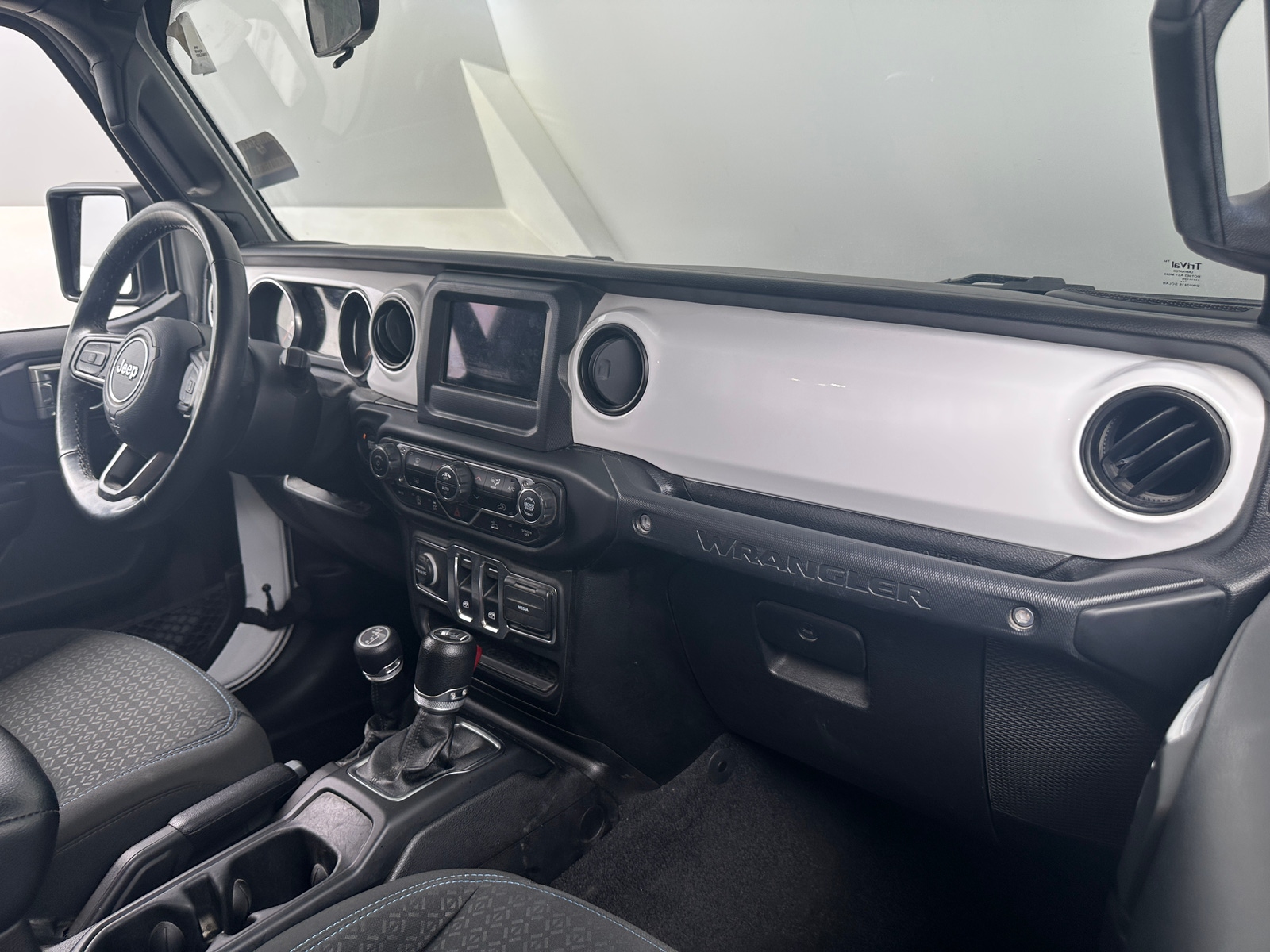 Thumbnail: 2021 Jeep Wrangler - 3